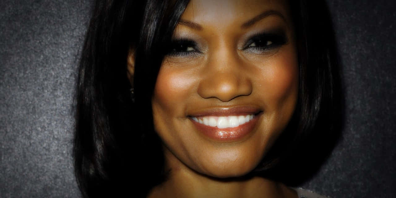 Garcelle Beauvais In Een Verbluffende Pose Achtergrond