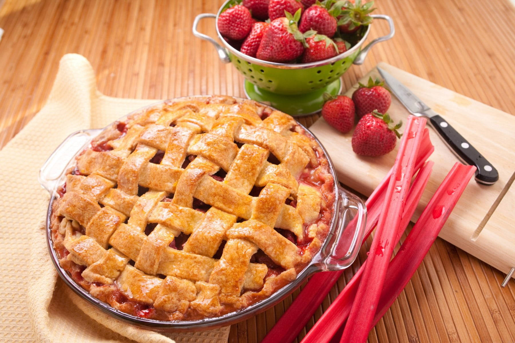 Garden Rhubarb Pie With Strawberry Wallpaper