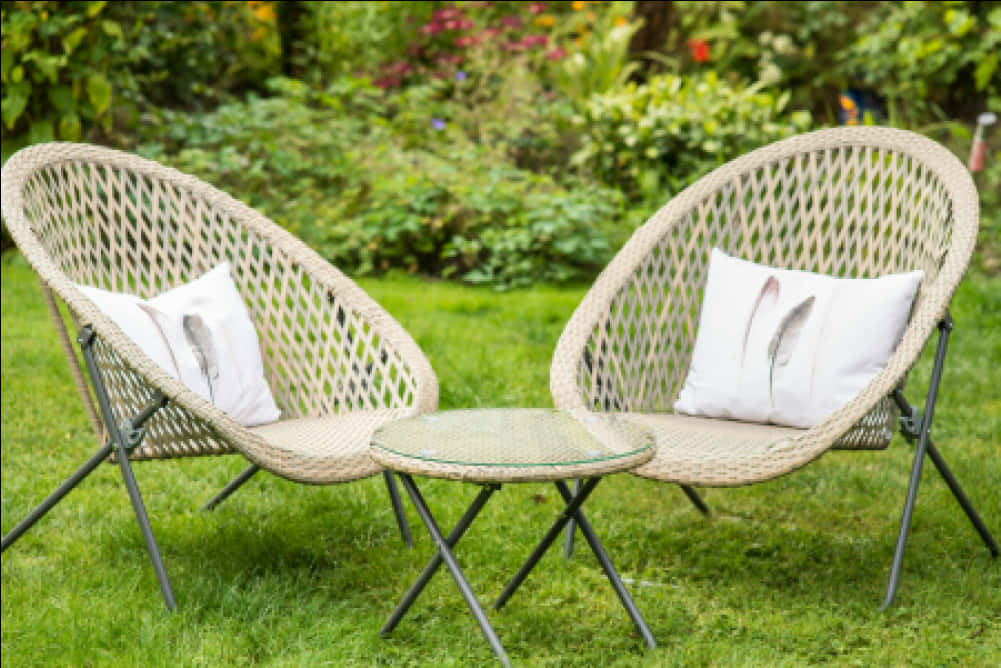 Garden Wicker Chairsand Table PNG