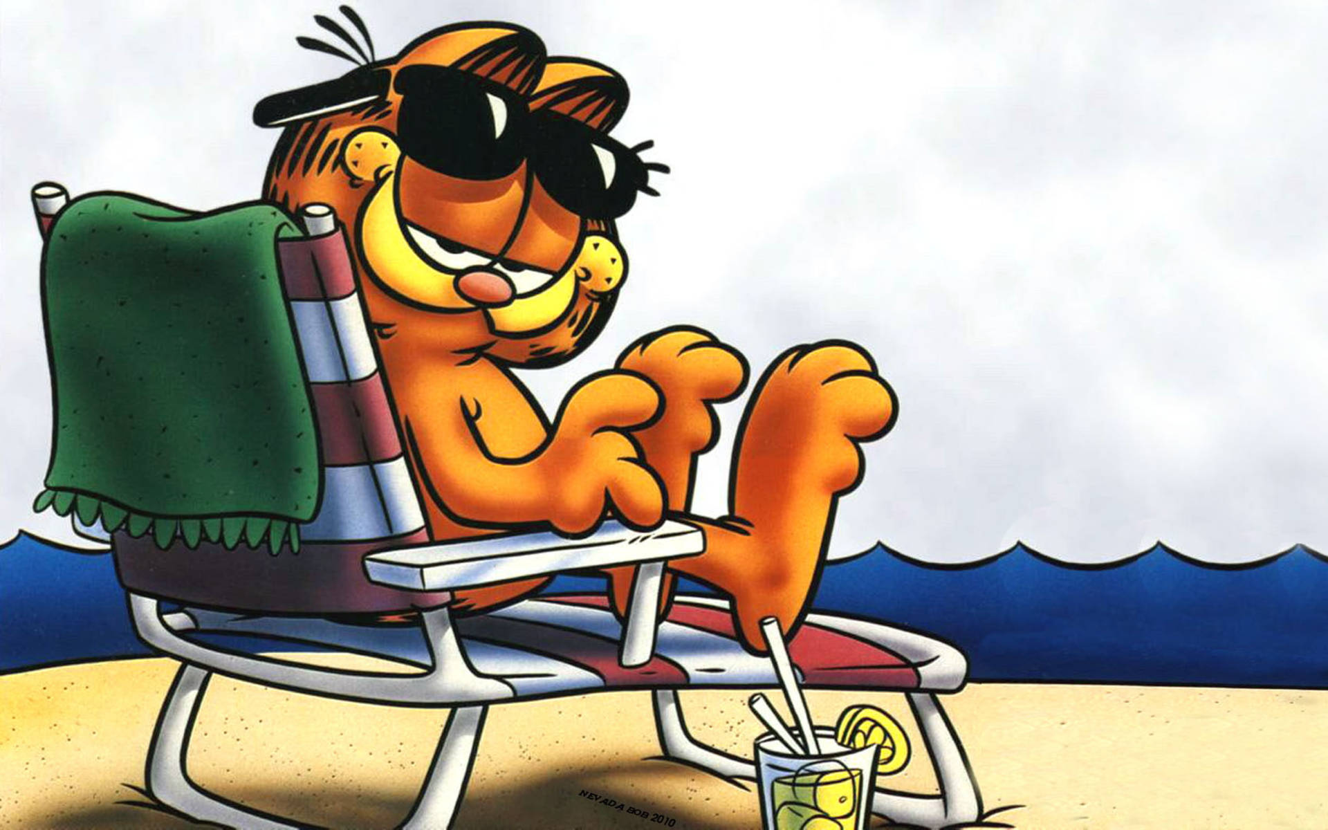 Garfield At The Beach Wallpaper