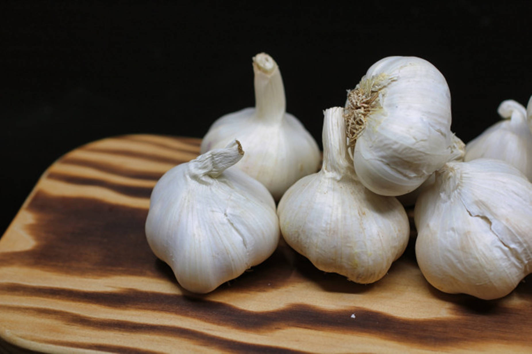 Garlic Vegetable Herb On Wooden Surface Wallpaper