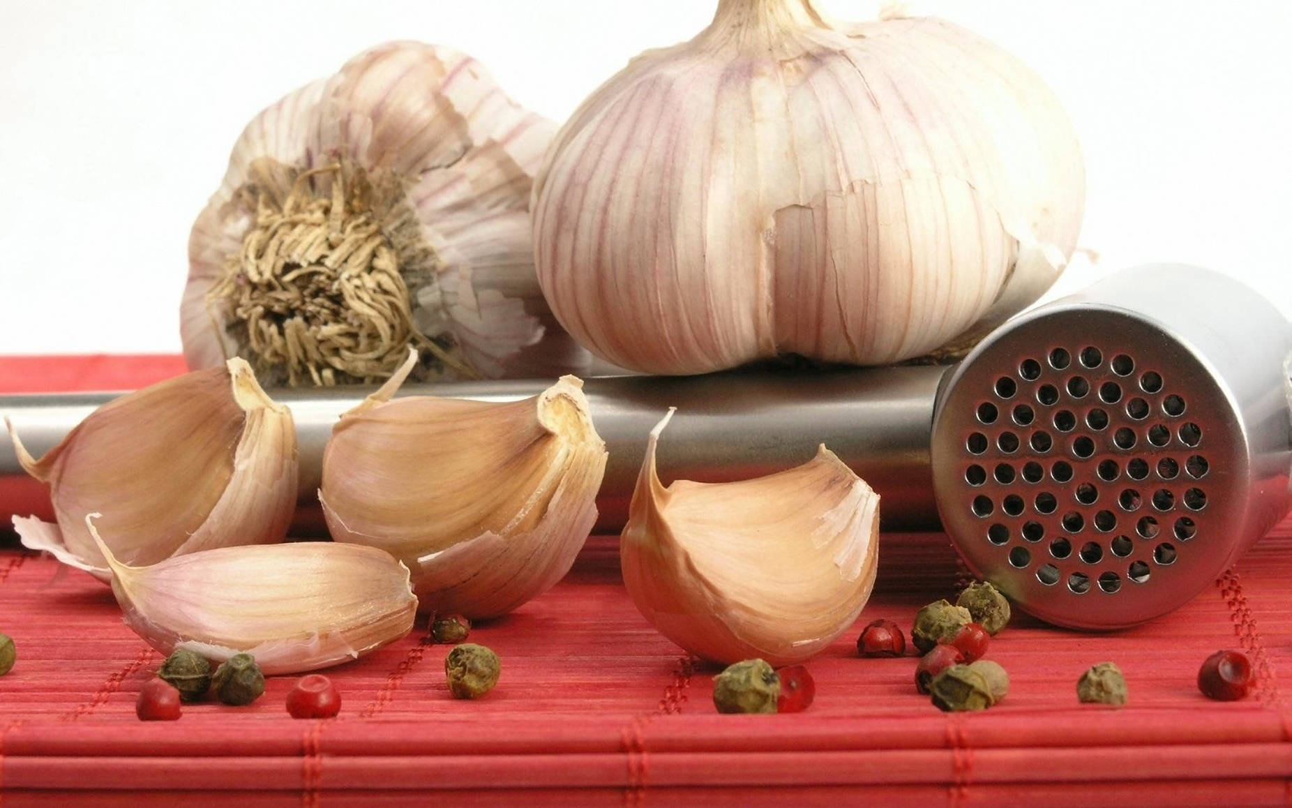 Garlic Vegetable With Metal Mortar Wallpaper