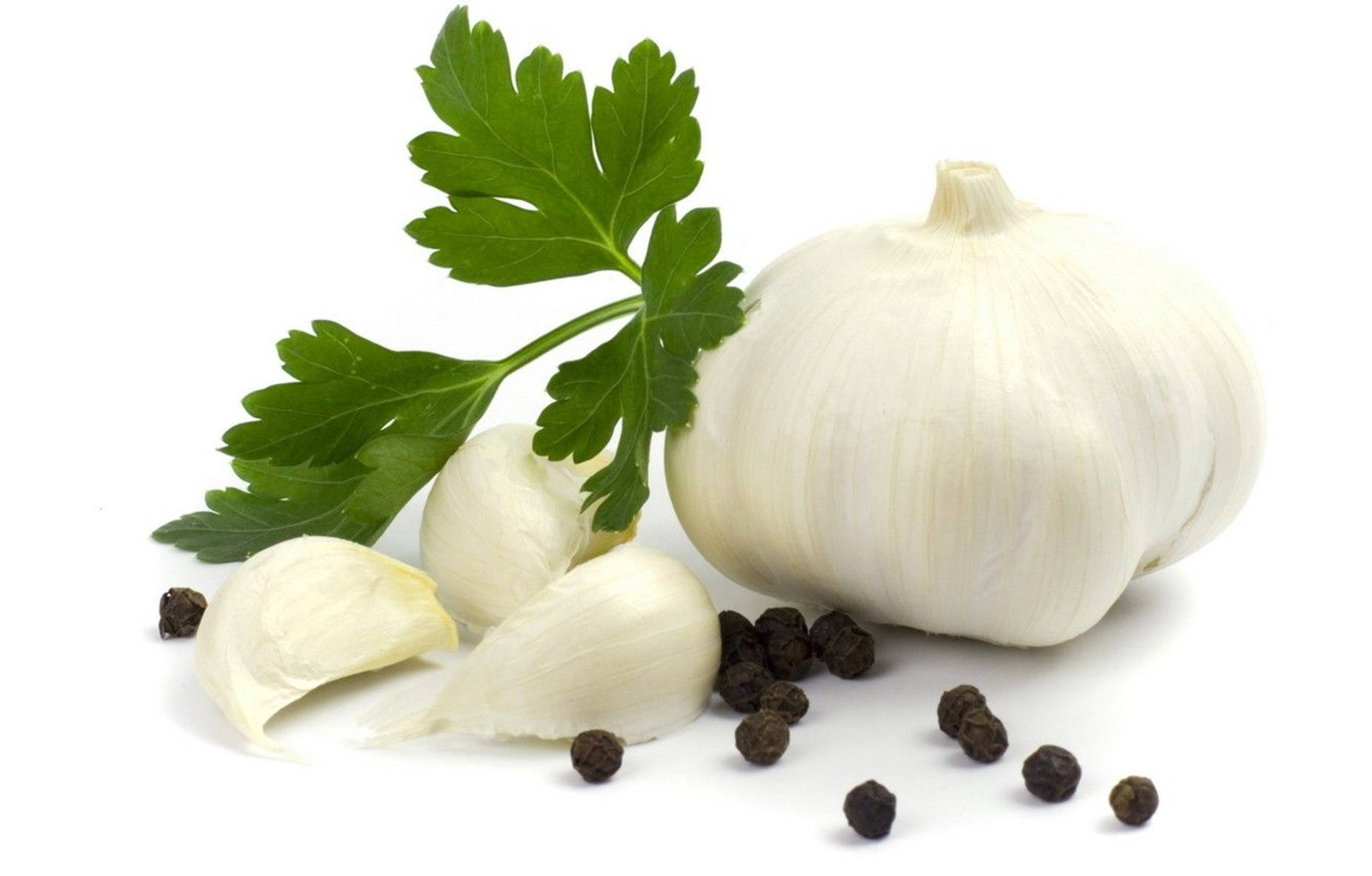 Garlic With Pepper And Parsley Wallpaper