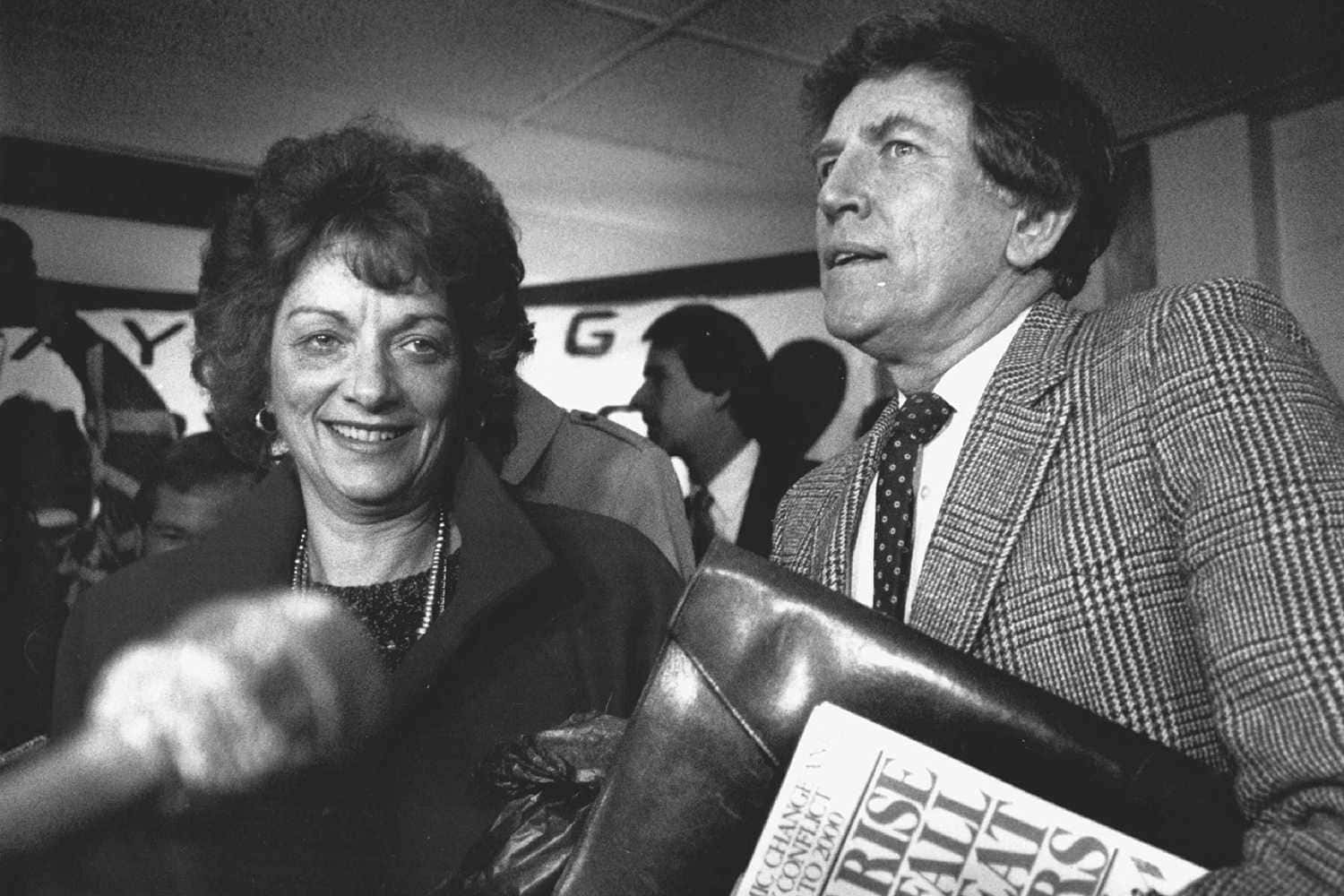 Gary Hart And Wife Wallpaper