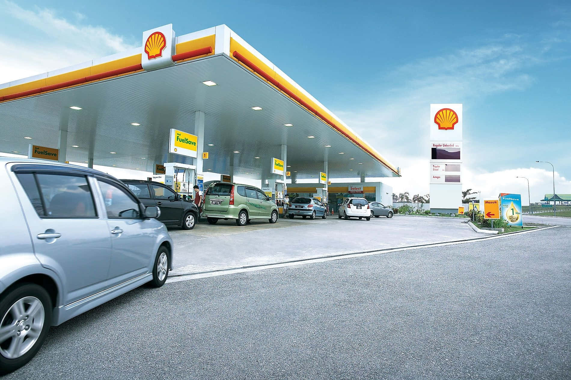 Shell Gas Station In Kuala Lumpur