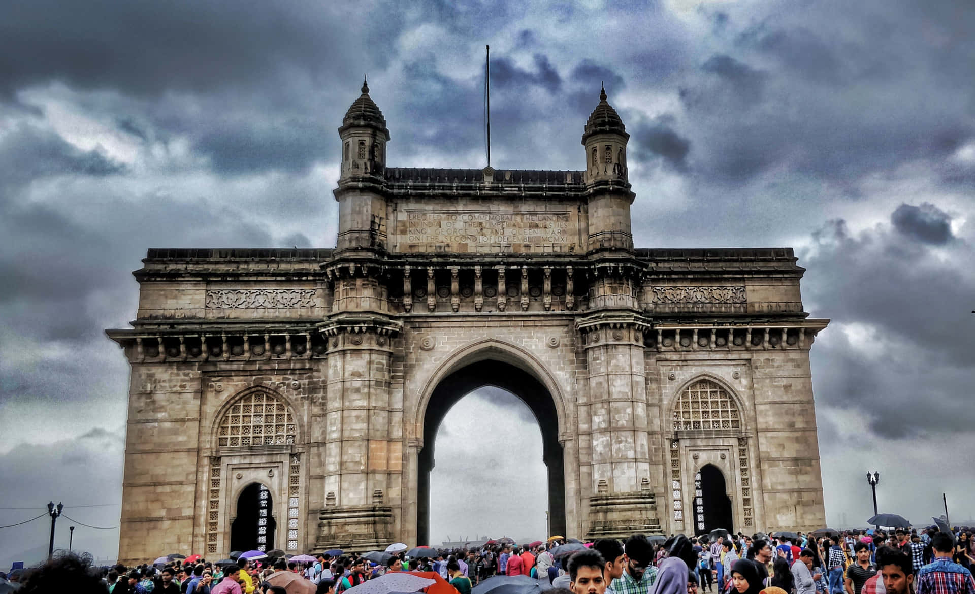 Gateway To India Crowds Gray Sky Wallpaper