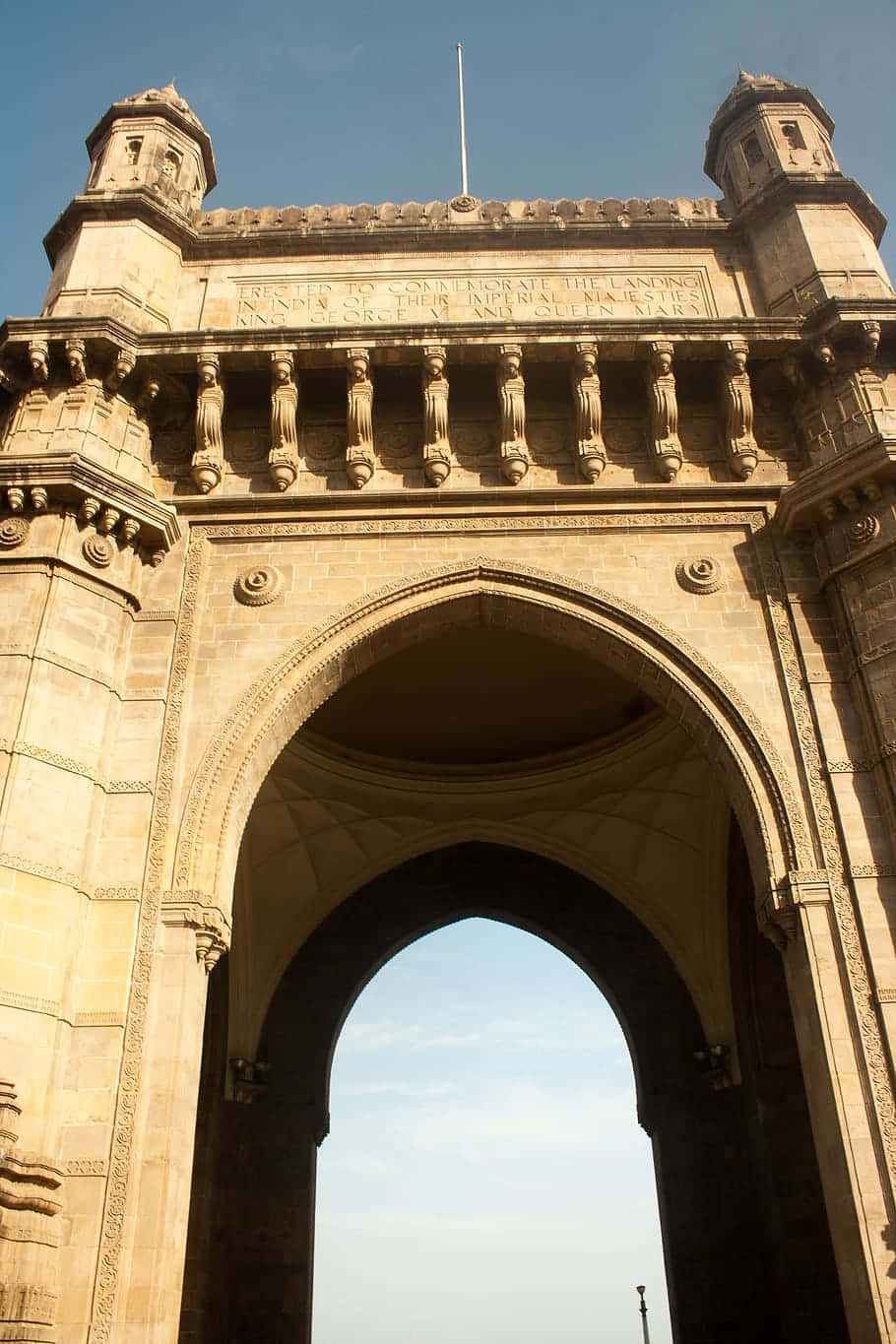 Gateway To India Path Arch Wallpaper