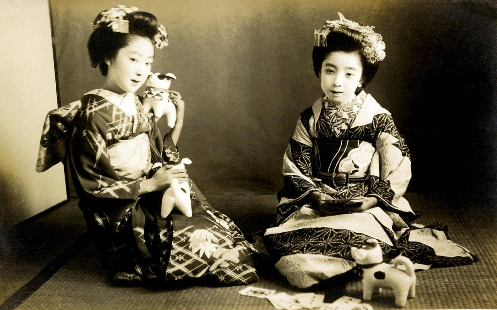Geisha Old Photos Wallpaper