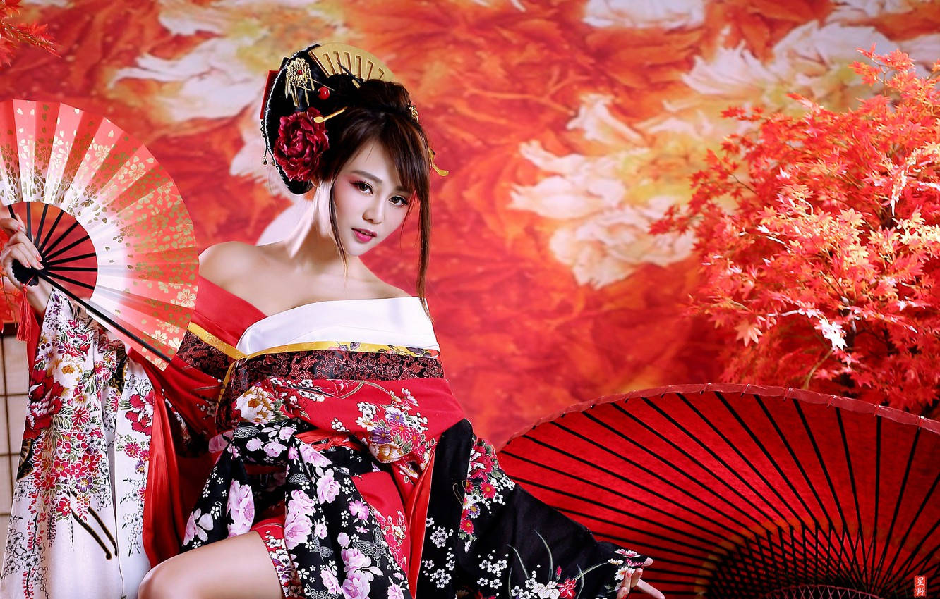 Geisha Red Fan Wallpaper