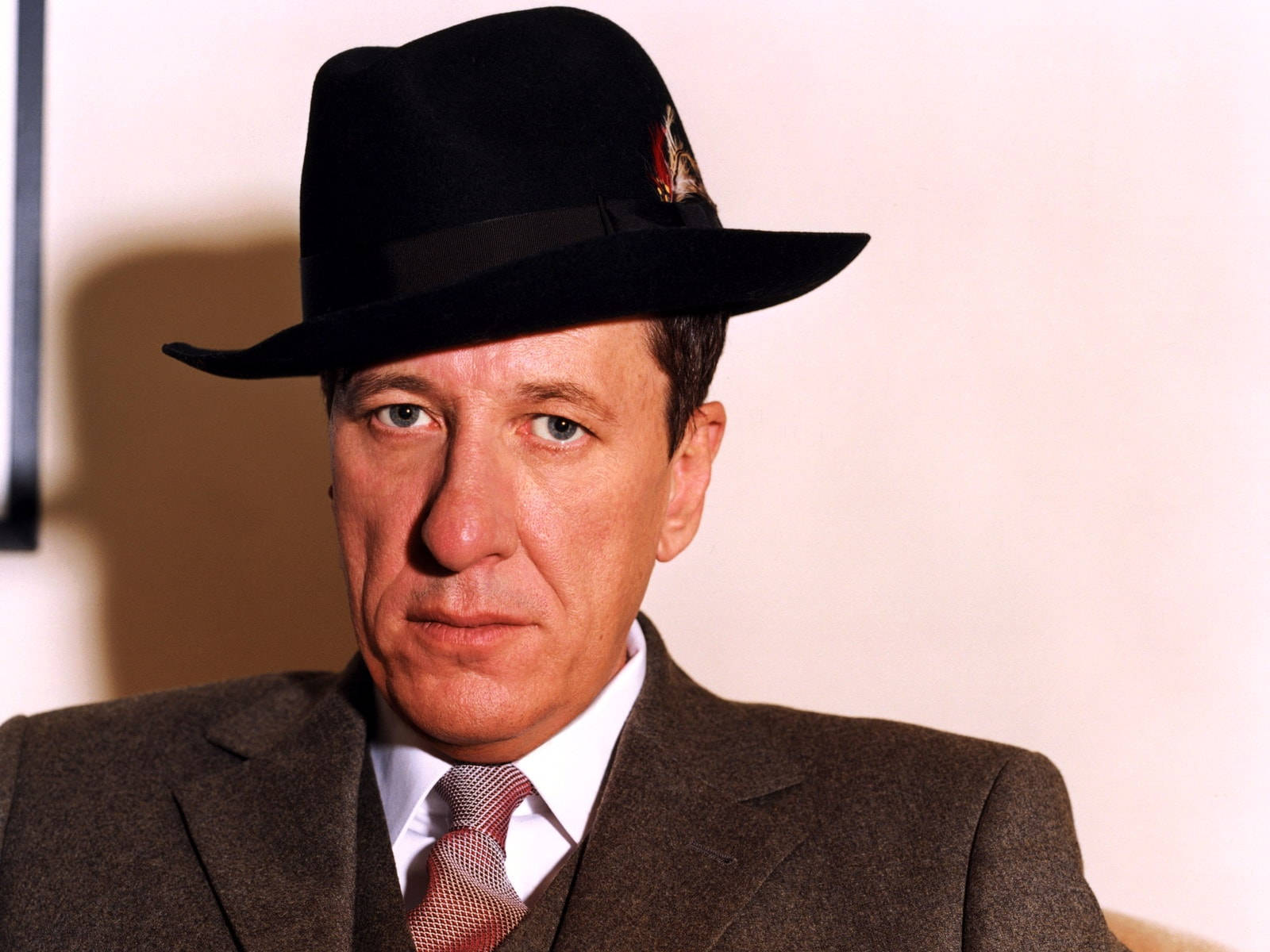 Geoffrey Rush Australisk Skuespiller Retro Stil Tapet Wallpaper