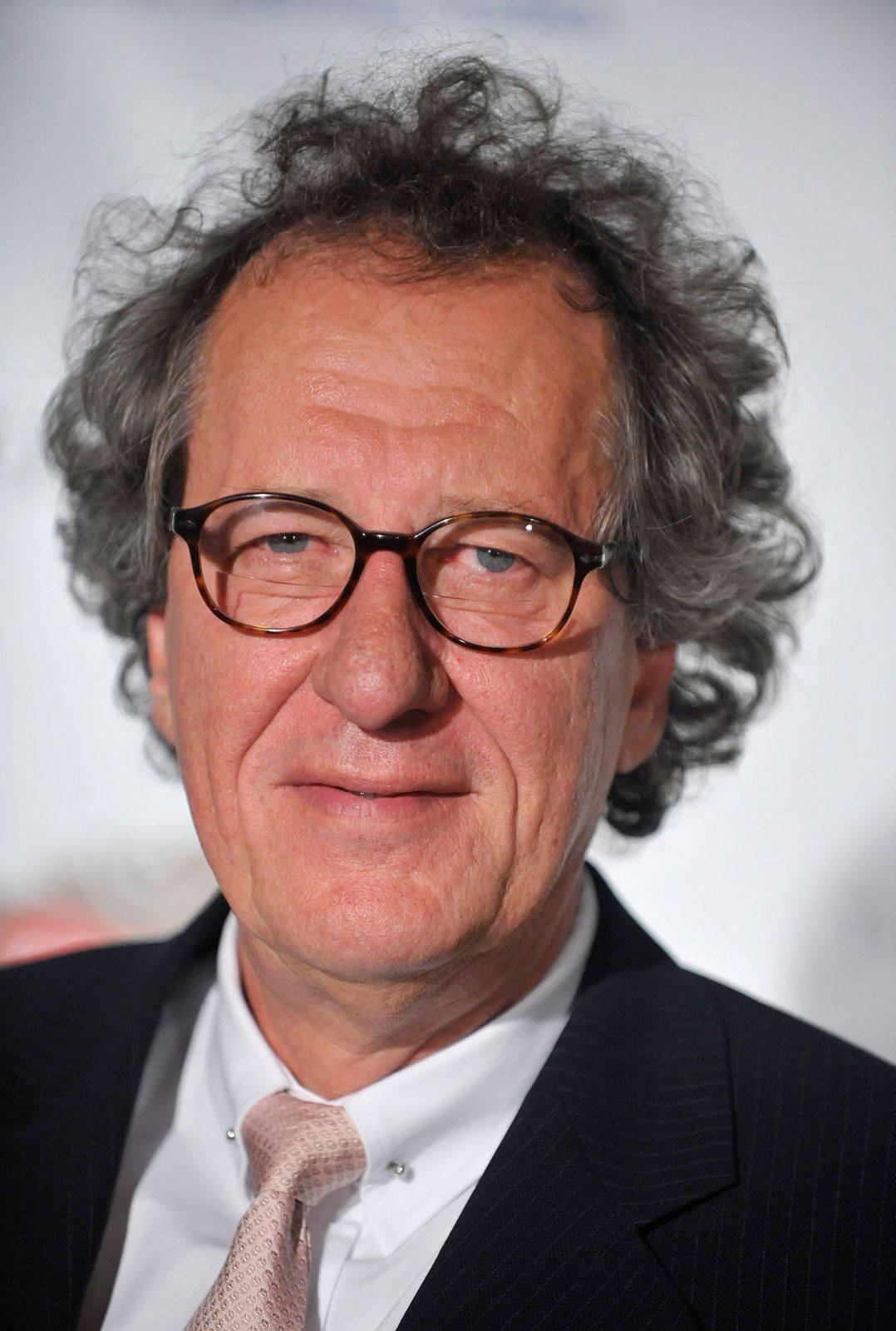 Geoffrey Rush Film Skuespiller Portræt Desktop Wallpaper Wallpaper