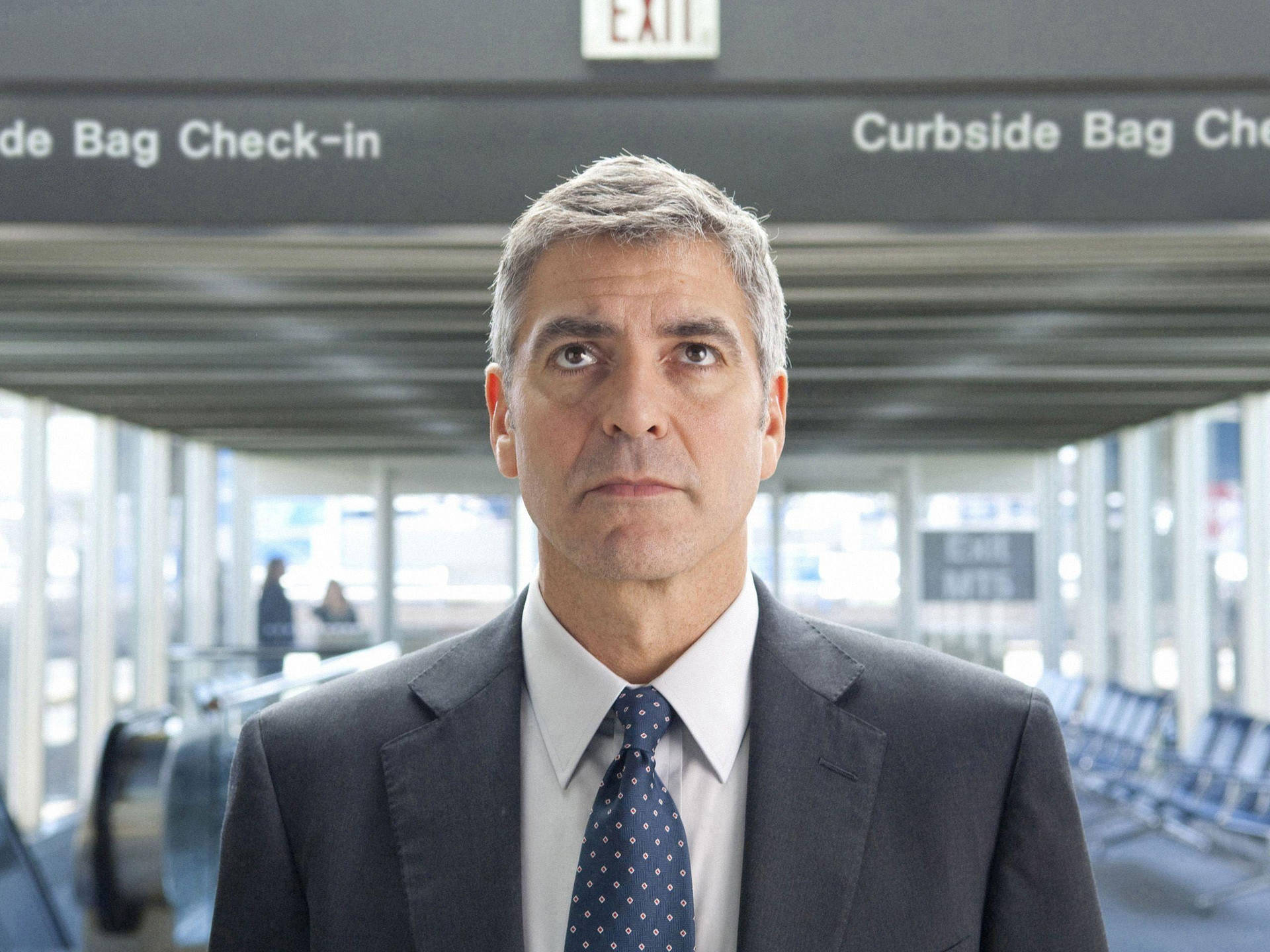 George Clooney Exit Passage Wallpaper