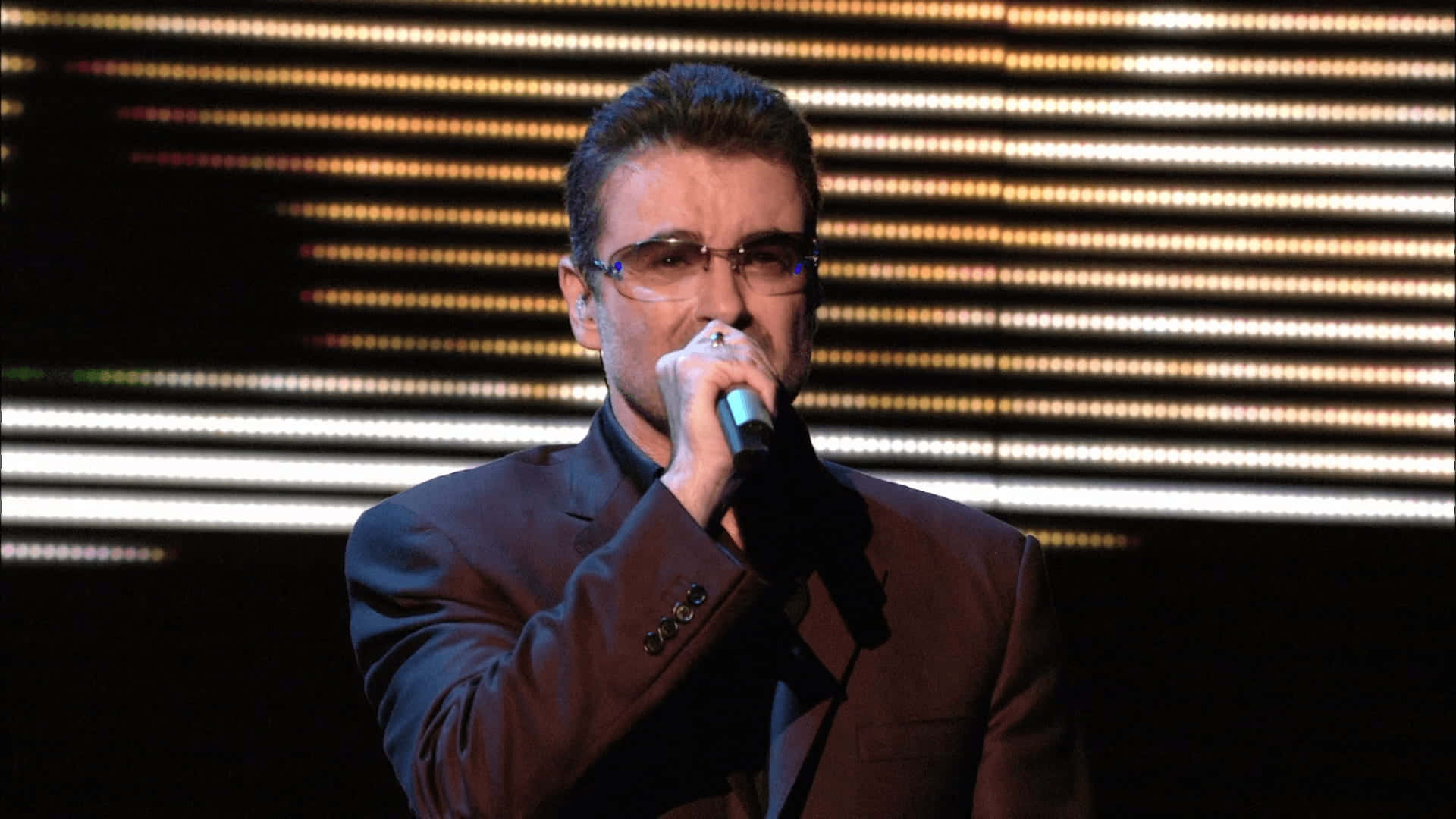Music Icon George Michael Performs in London Wallpaper