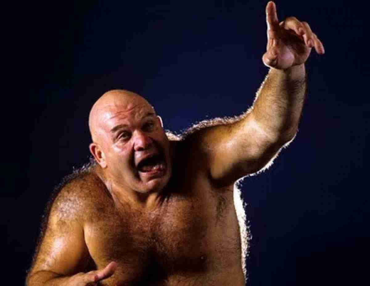 George Steele Pointing Above Wallpaper