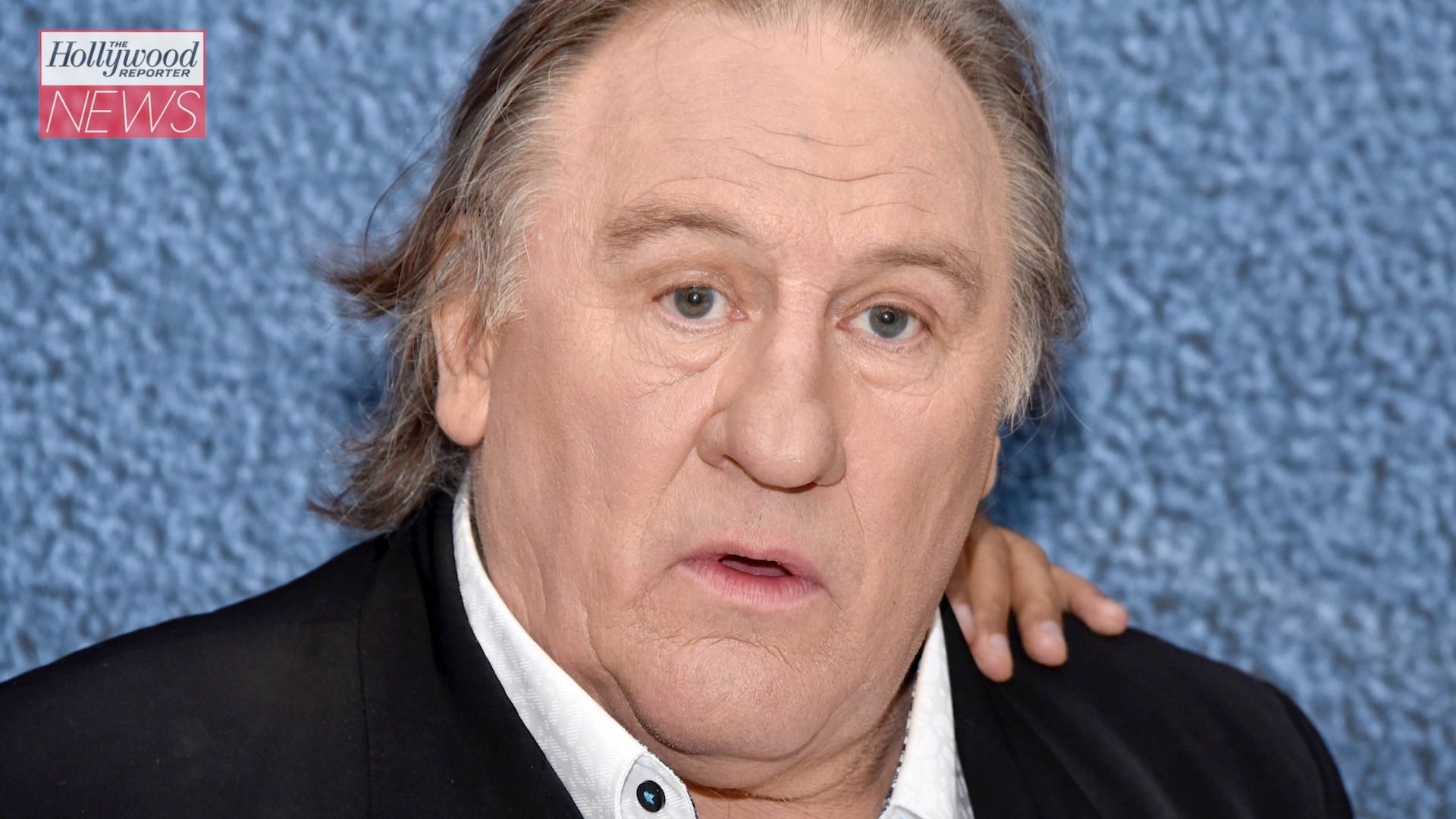 Gérard Depardieu Blå Æstetisk Baggrund Wallpaper