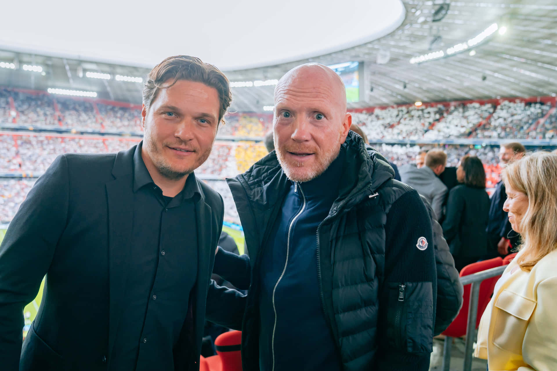 Oficialalemán De Fútbol, Matthias Sammer Y Edin Terzic. Fondo de pantalla