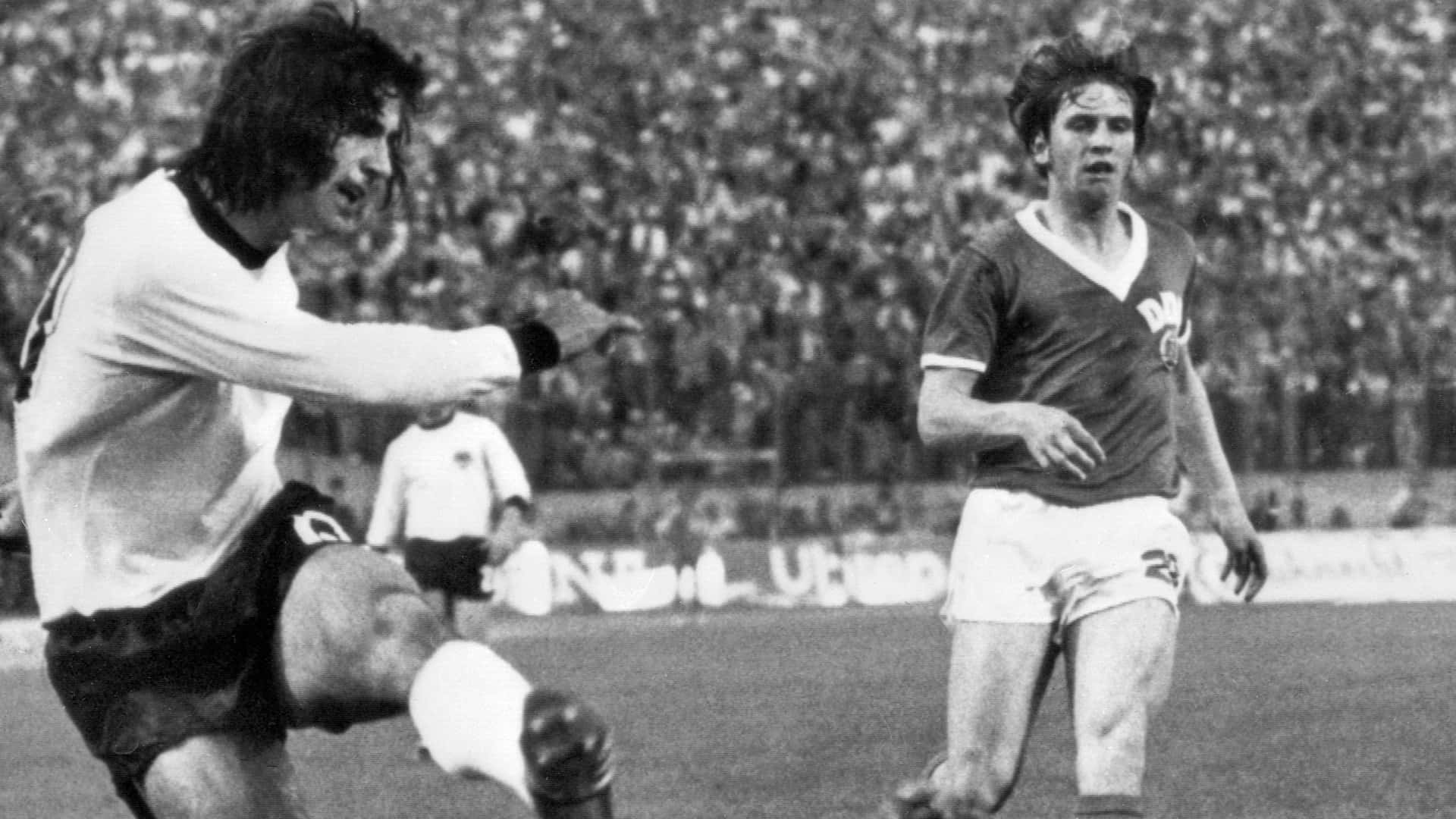 German Footballer Gerd Muller And Franz Beckenbauer Picture