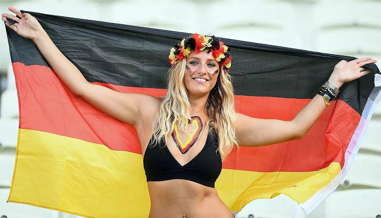 German Girl Flag Wallpaper