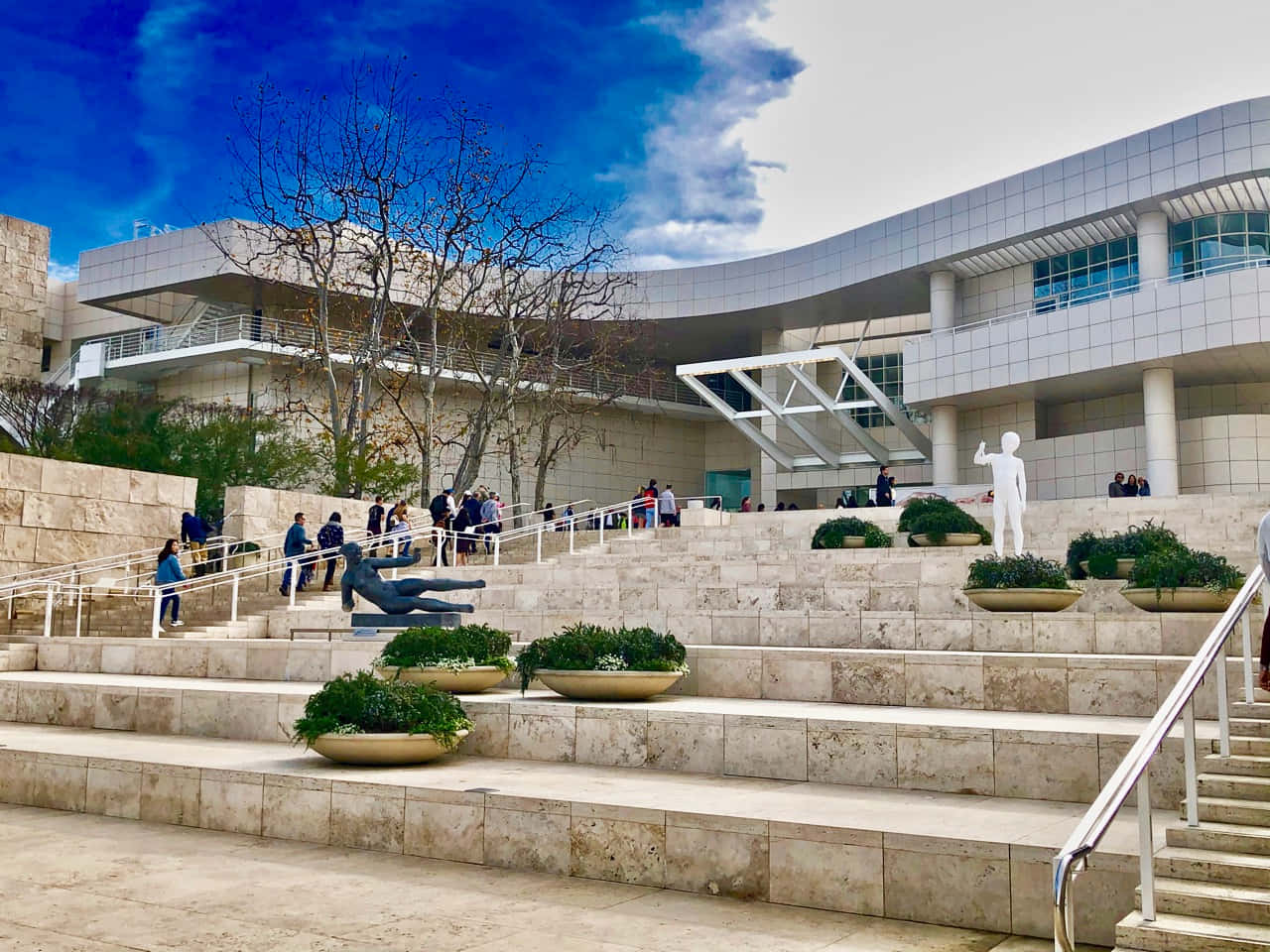 Getty Center Architectureand Visitors Wallpaper