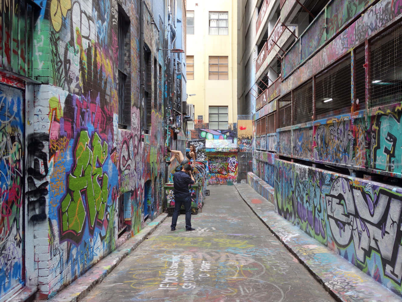 Ghetto Hood Alley With Graffiti Wallpaper