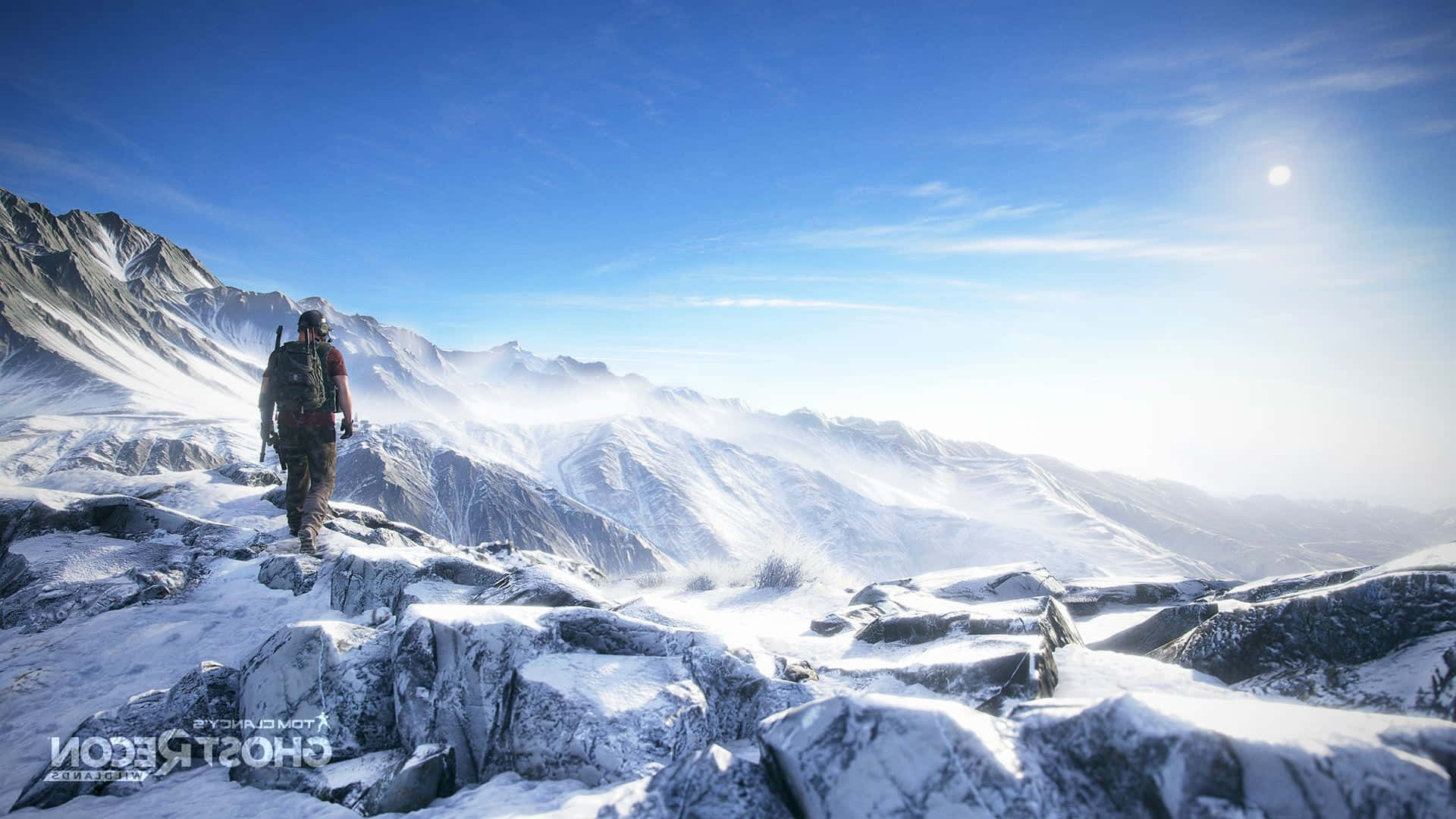 Einmann Steht Auf Einem Berg In Einer Verschneiten Gegend.