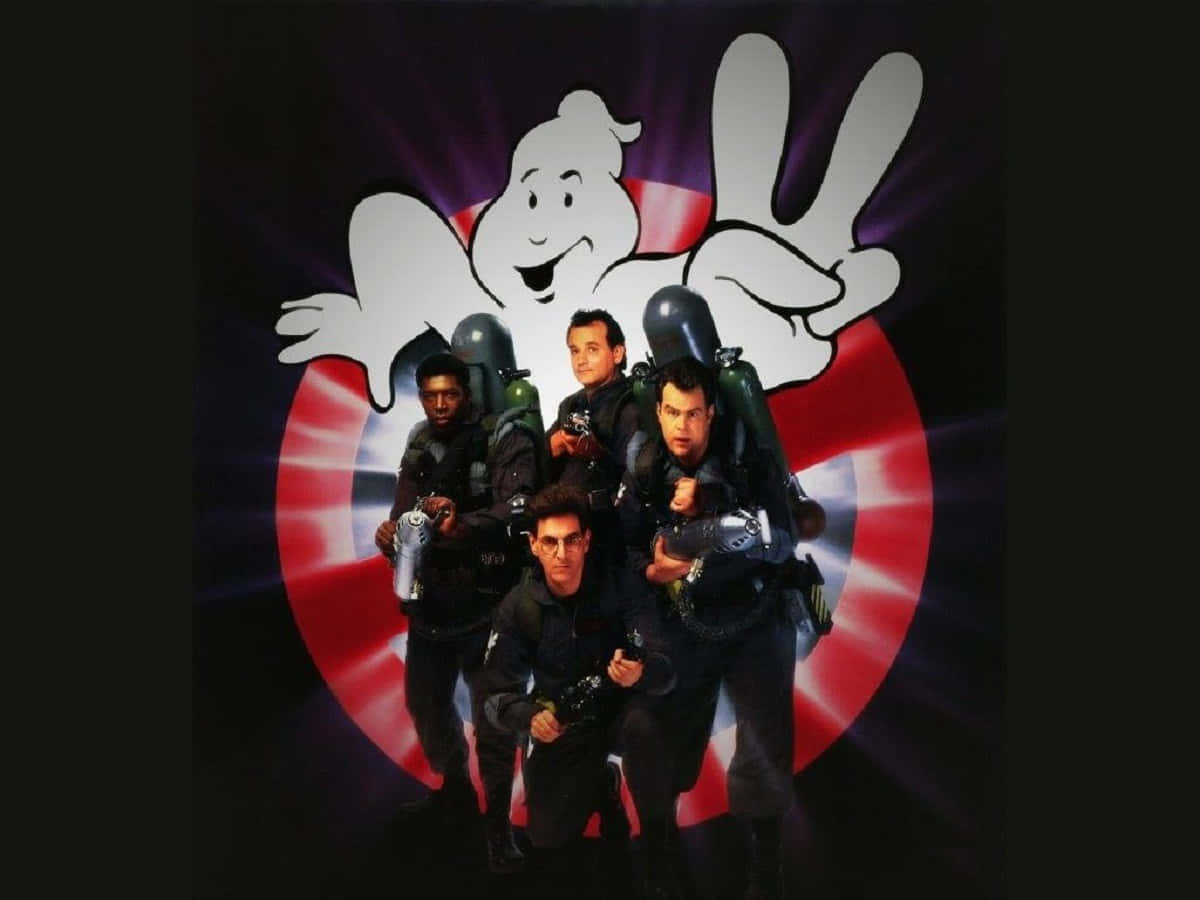 Blivklar Til At Kæmpe Mod Spøgelser Med Ghostbusters-teamet.