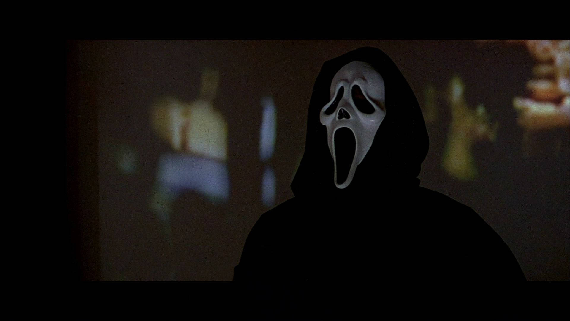 Ghostface Spooky Movie Scene Wallpaper