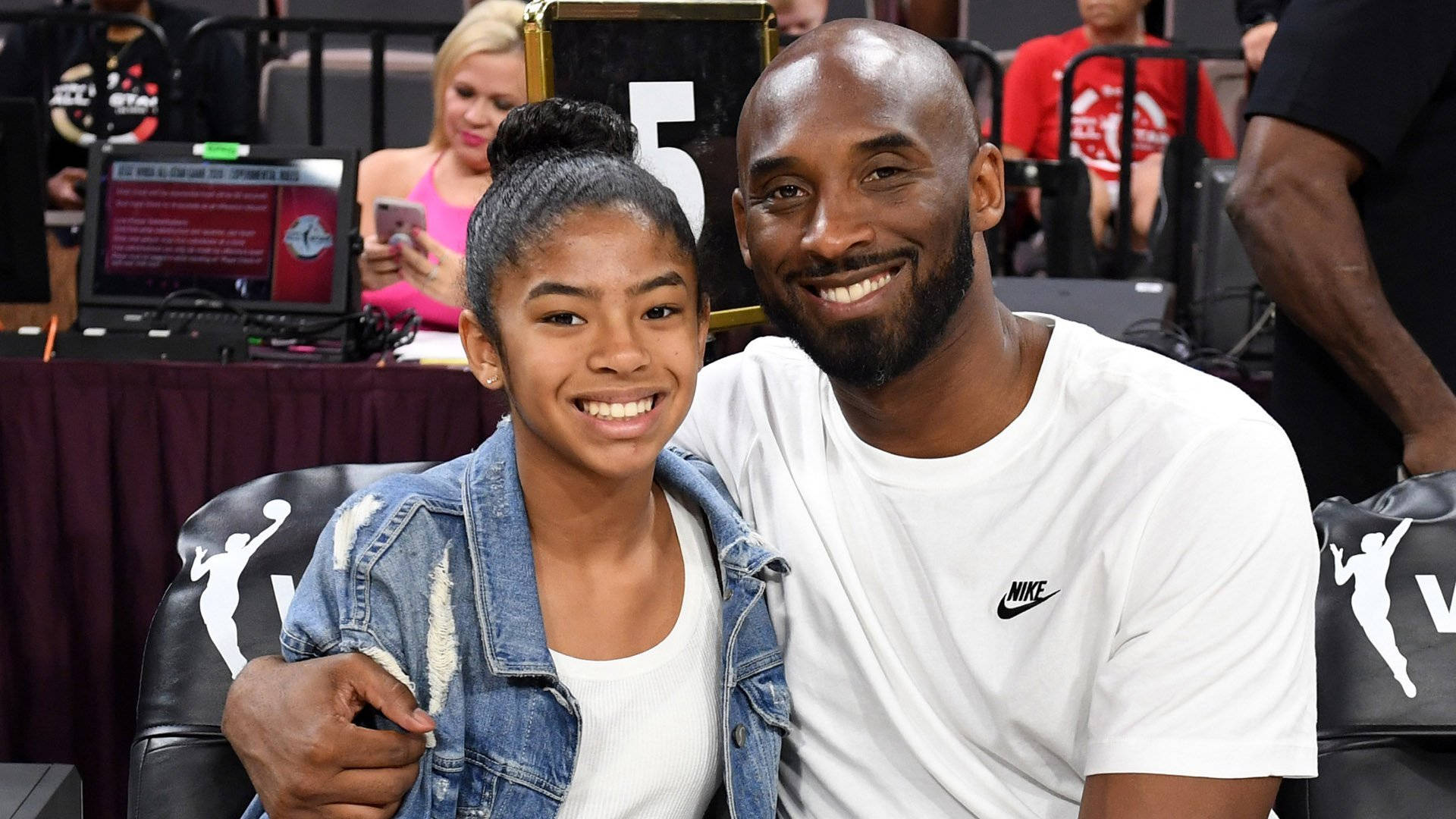 "Kobe Bryant takes a moment to share love and laugh with daughter Gianna." Wallpaper