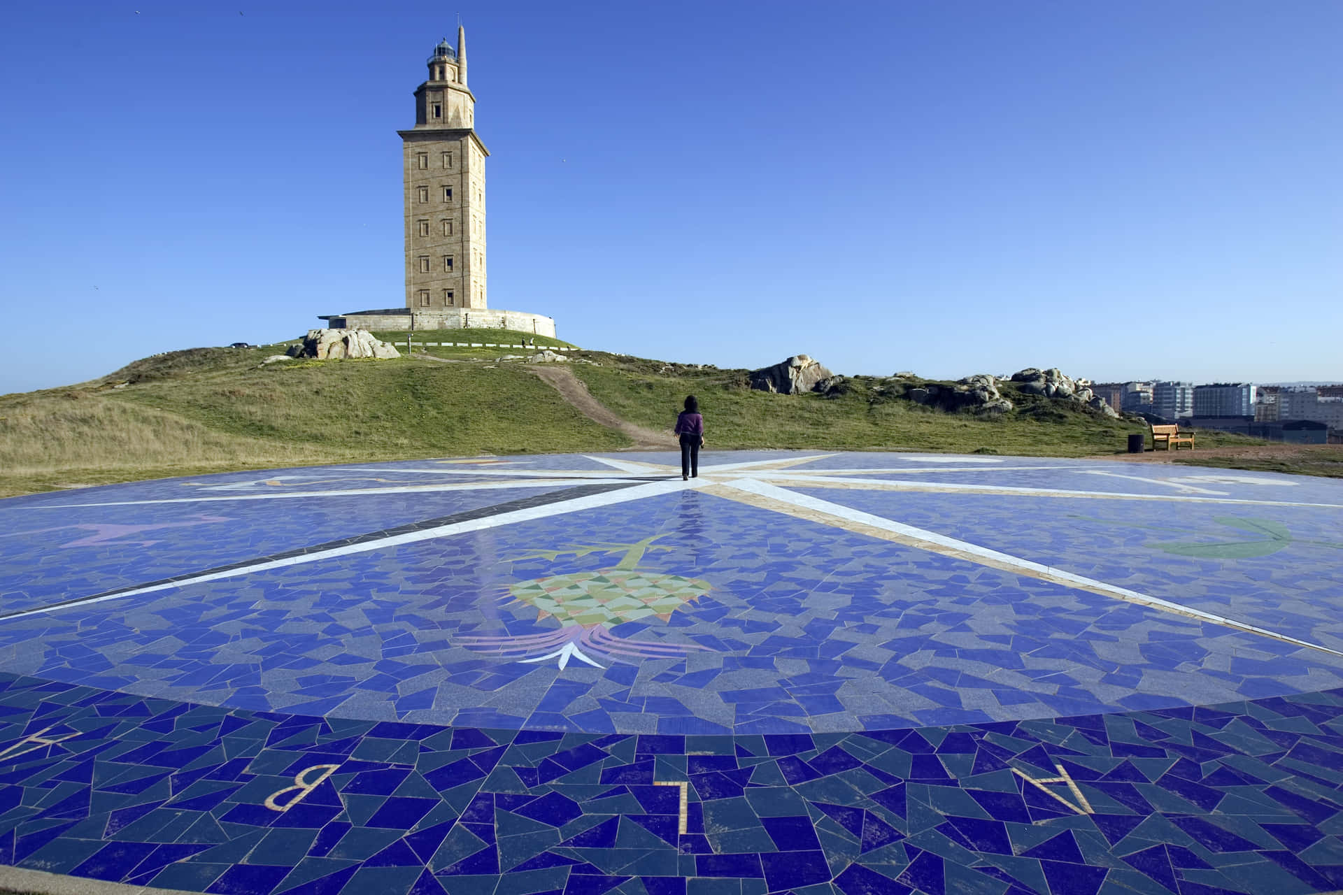 Den Gigantiske Mosaik Kompas Udenfor Tårnet af Hercules Wallpaper