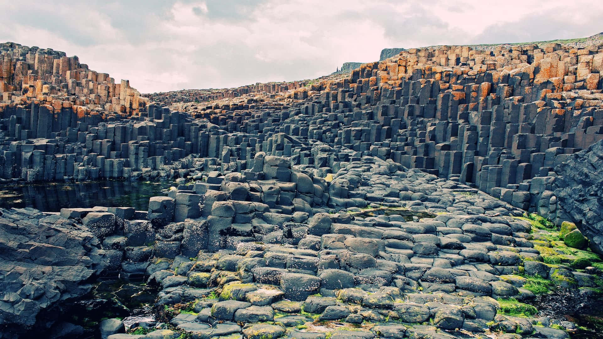 Giant's Causeway Rock Pile Forms Wallpaper