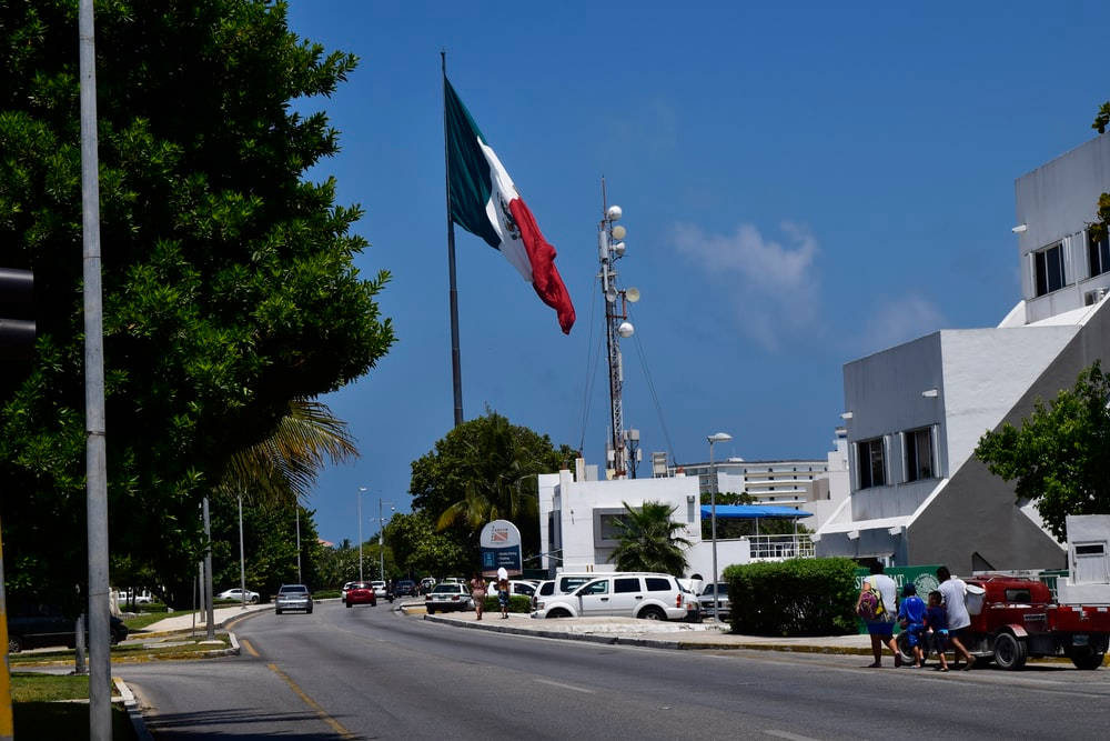 Giant Waving Mexico Flag Wallpaper