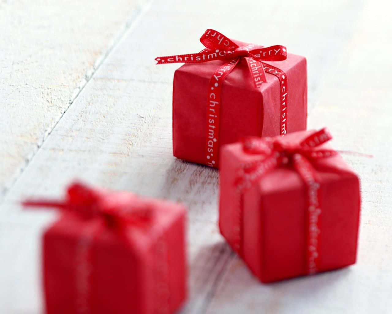 Red Gift Box Picture