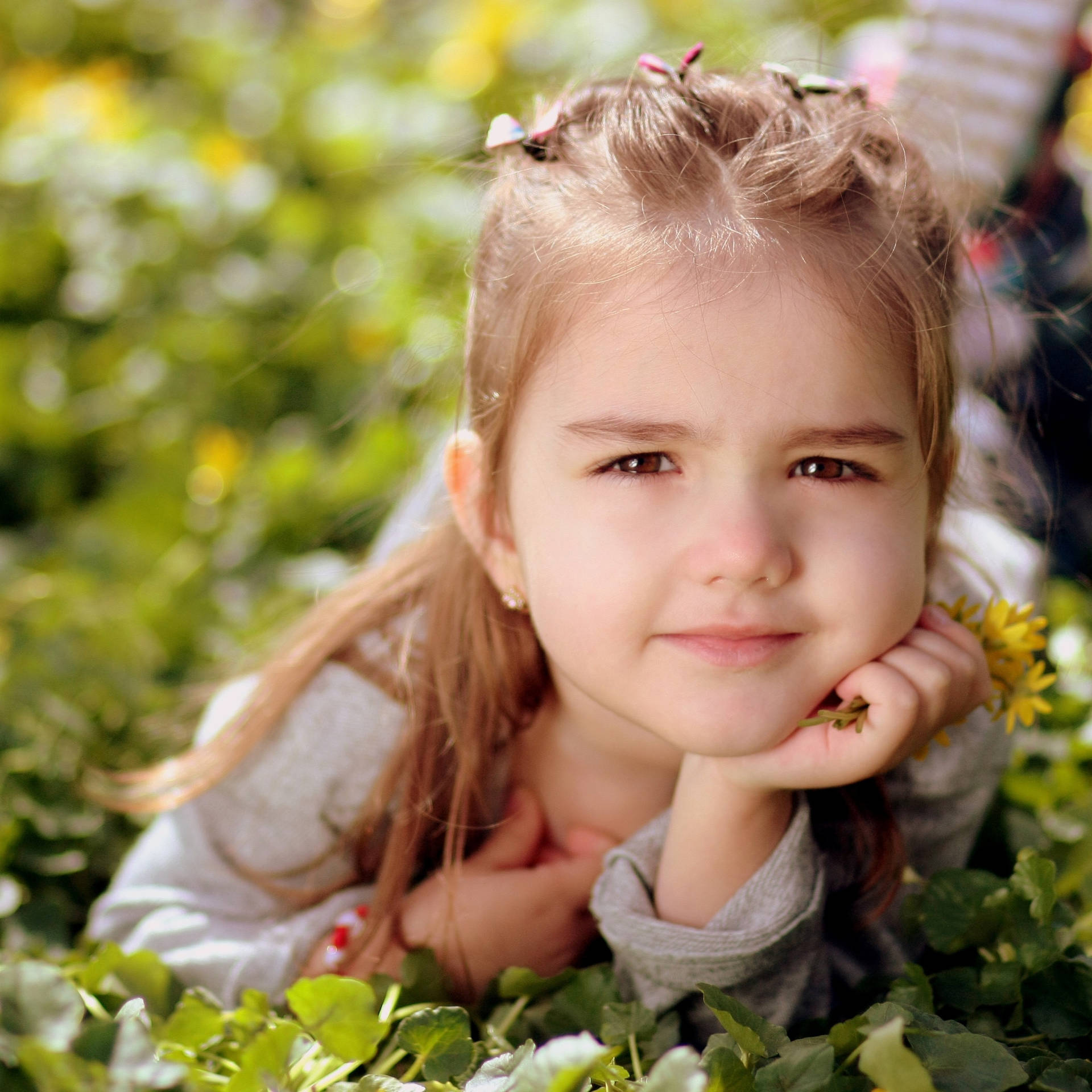 Girl Child On Grass Field Photoshoot Wallpaper
