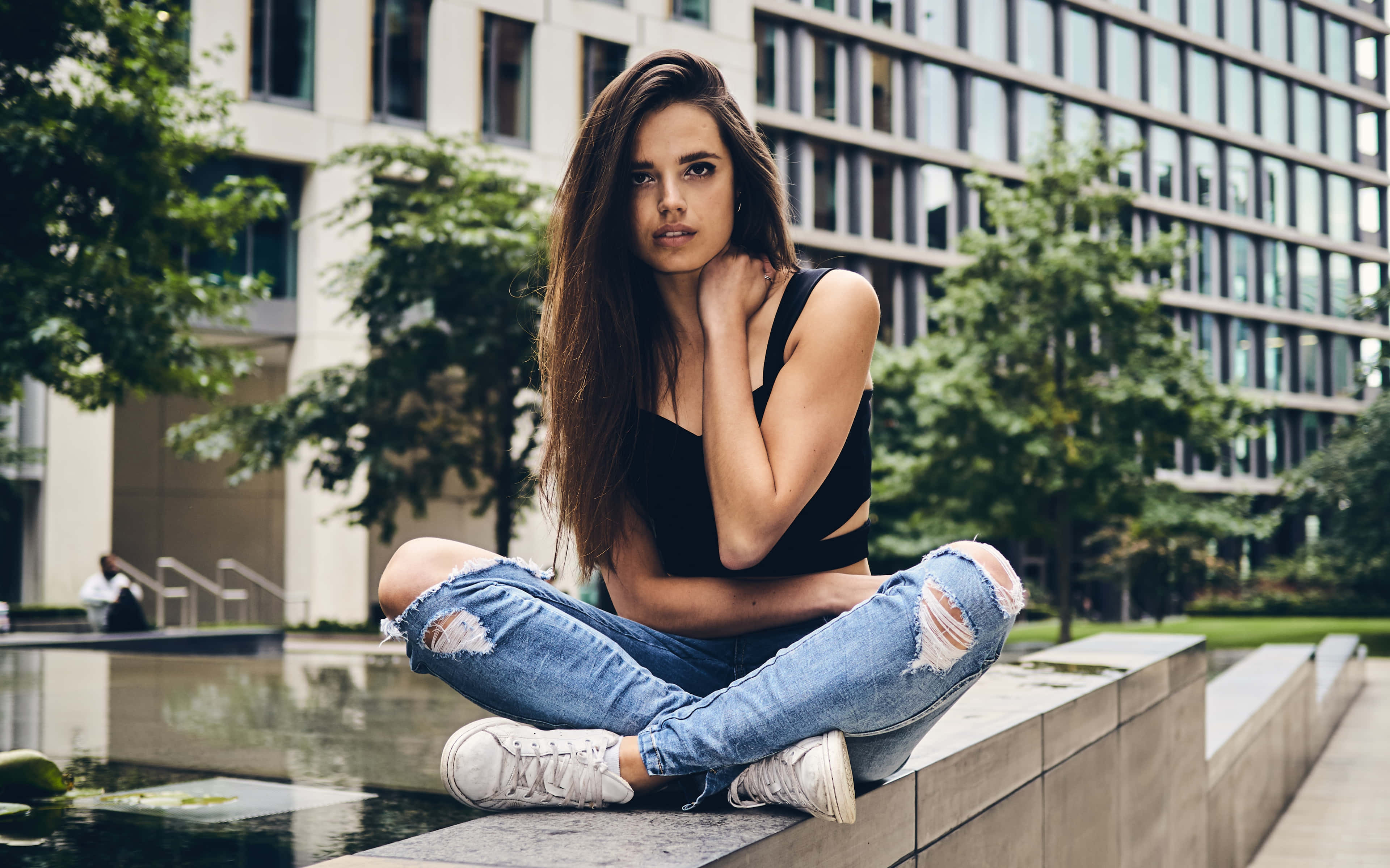 Girl In Jeans Pictures