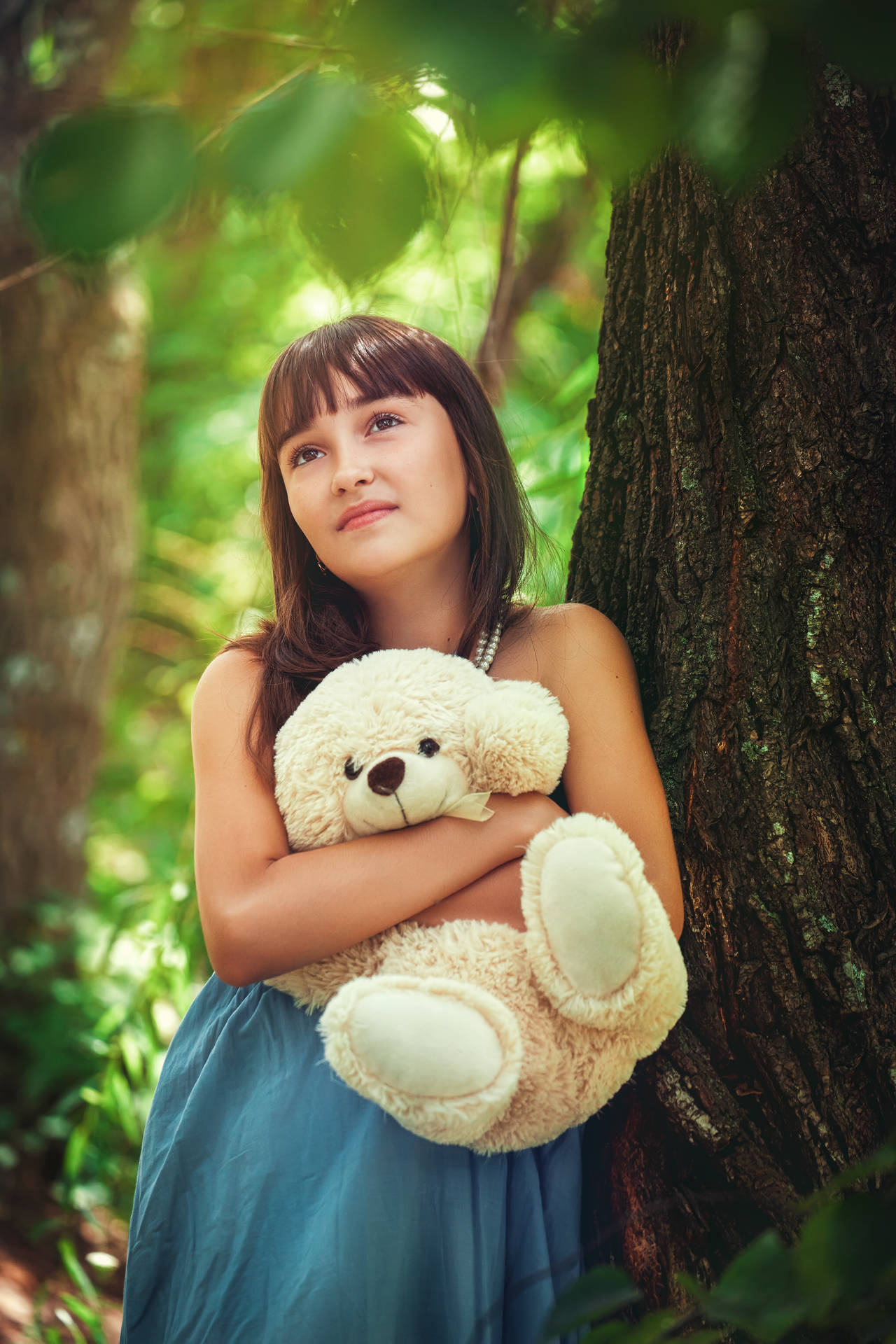 Girl With Cute Teddy Bear Wallpaper