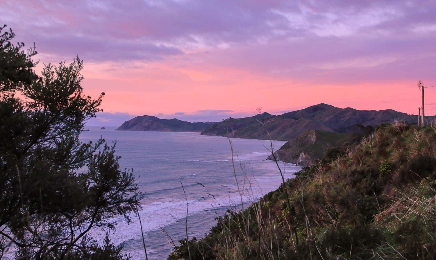 Coucher De Soleil Sur La Côte De Gisborne, Nouvelle-zélande Fond d'écran