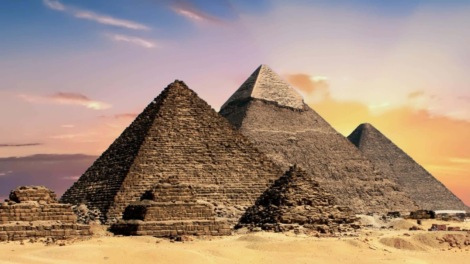 Majestic View of the Ancient Giza Pyramids Wallpaper