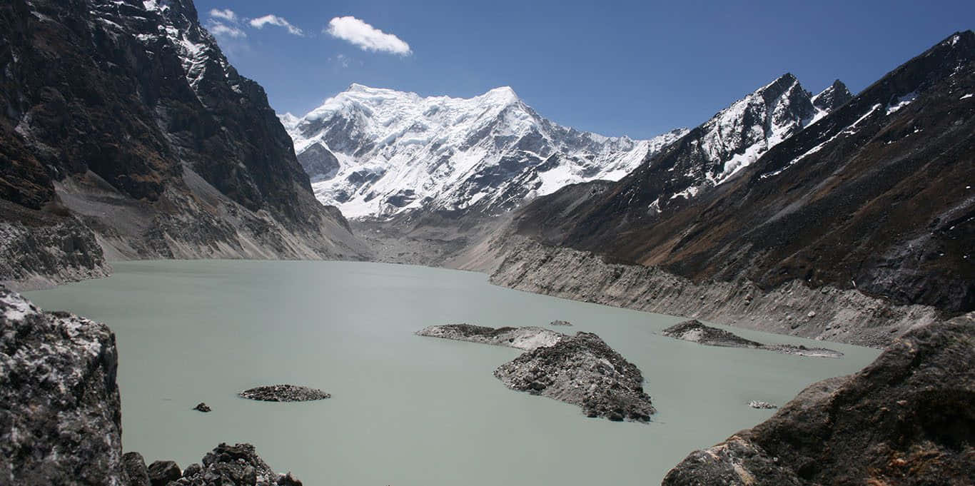 Glacial_ Lake_and_ Mountain_ Peaks Wallpaper