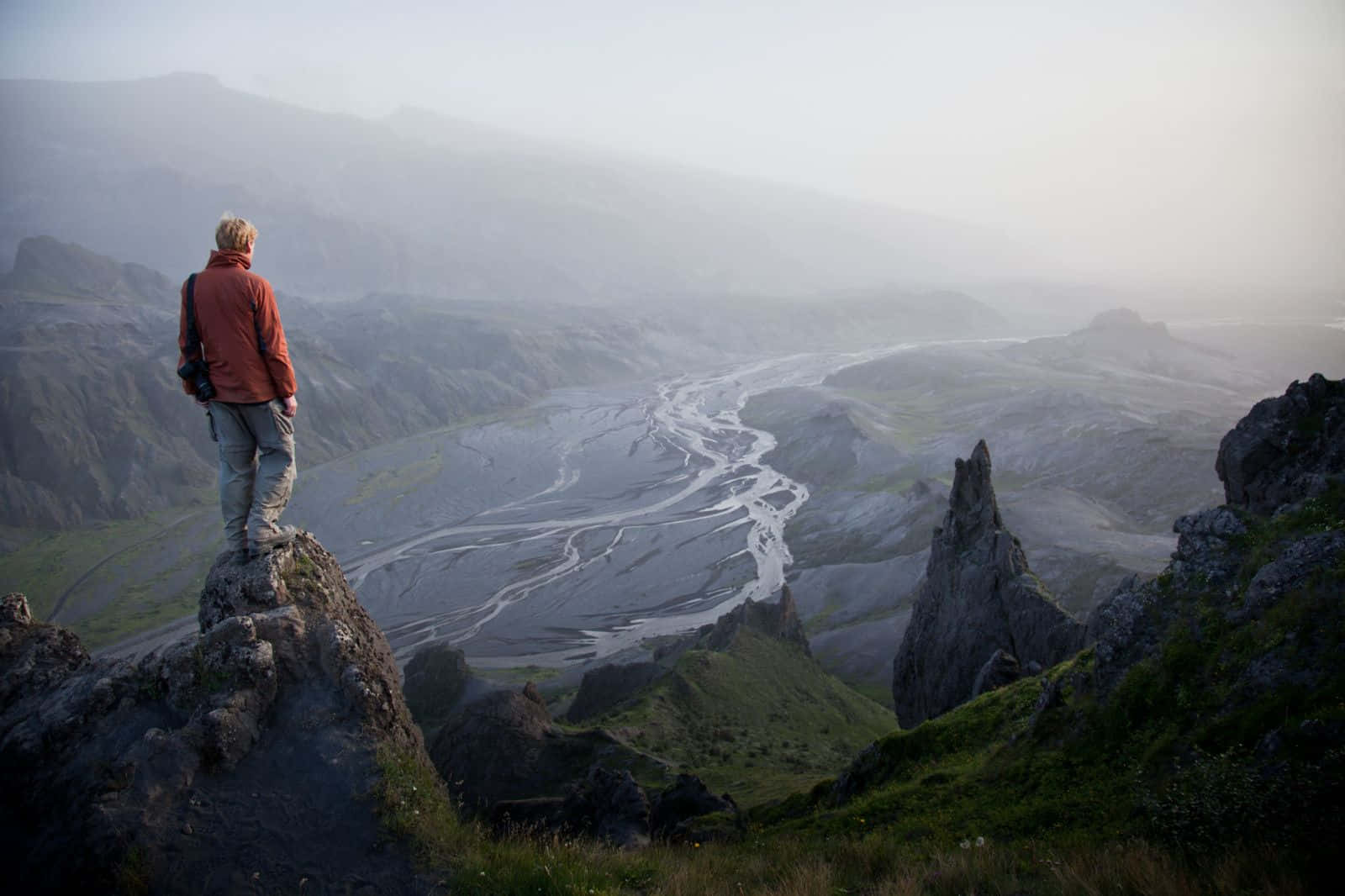Aventuranas Montanhas Glaciais Na Islândia. Papel de Parede