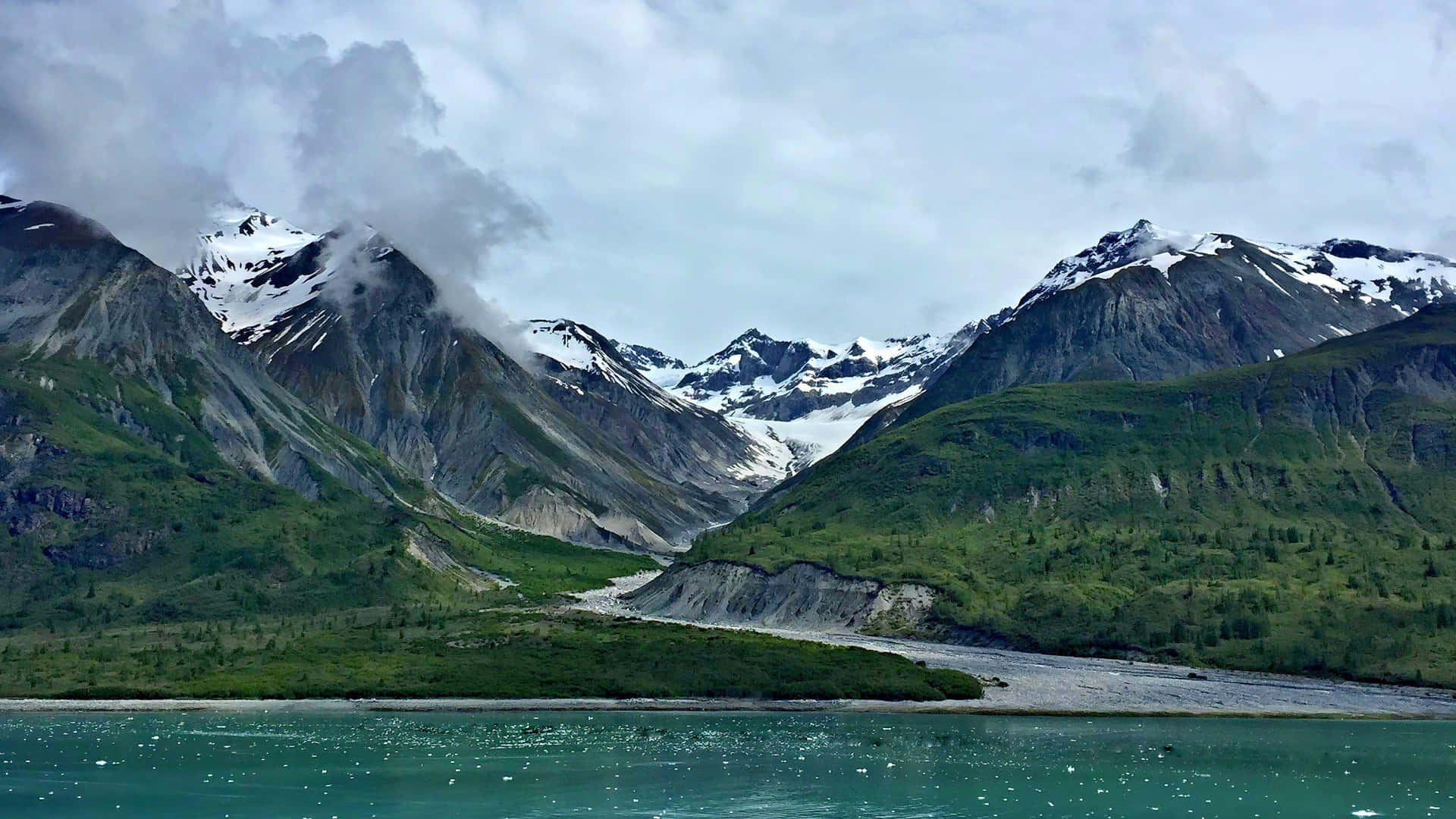Parquenacional Glacier Bay Montañas Verdes Fondo de pantalla