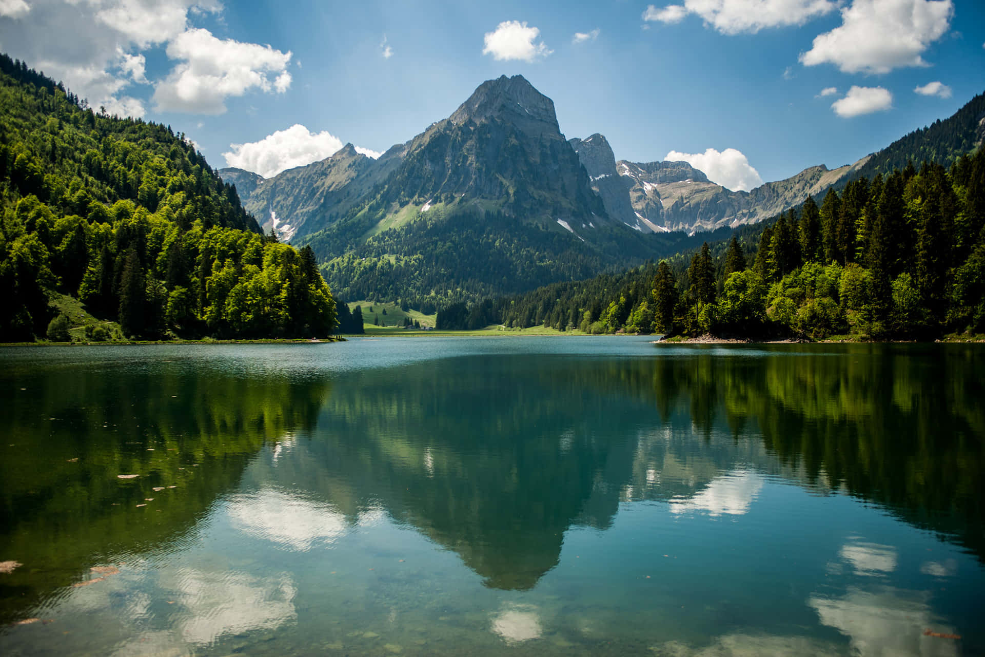 Glarus Mountain Lake Reflection Wallpaper