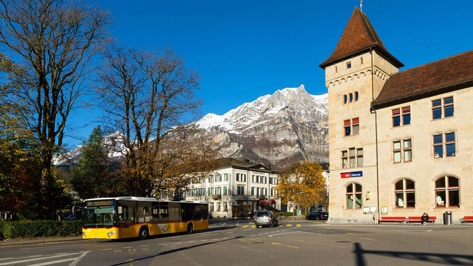 Glarus Townwith Mountain Backdrop Wallpaper