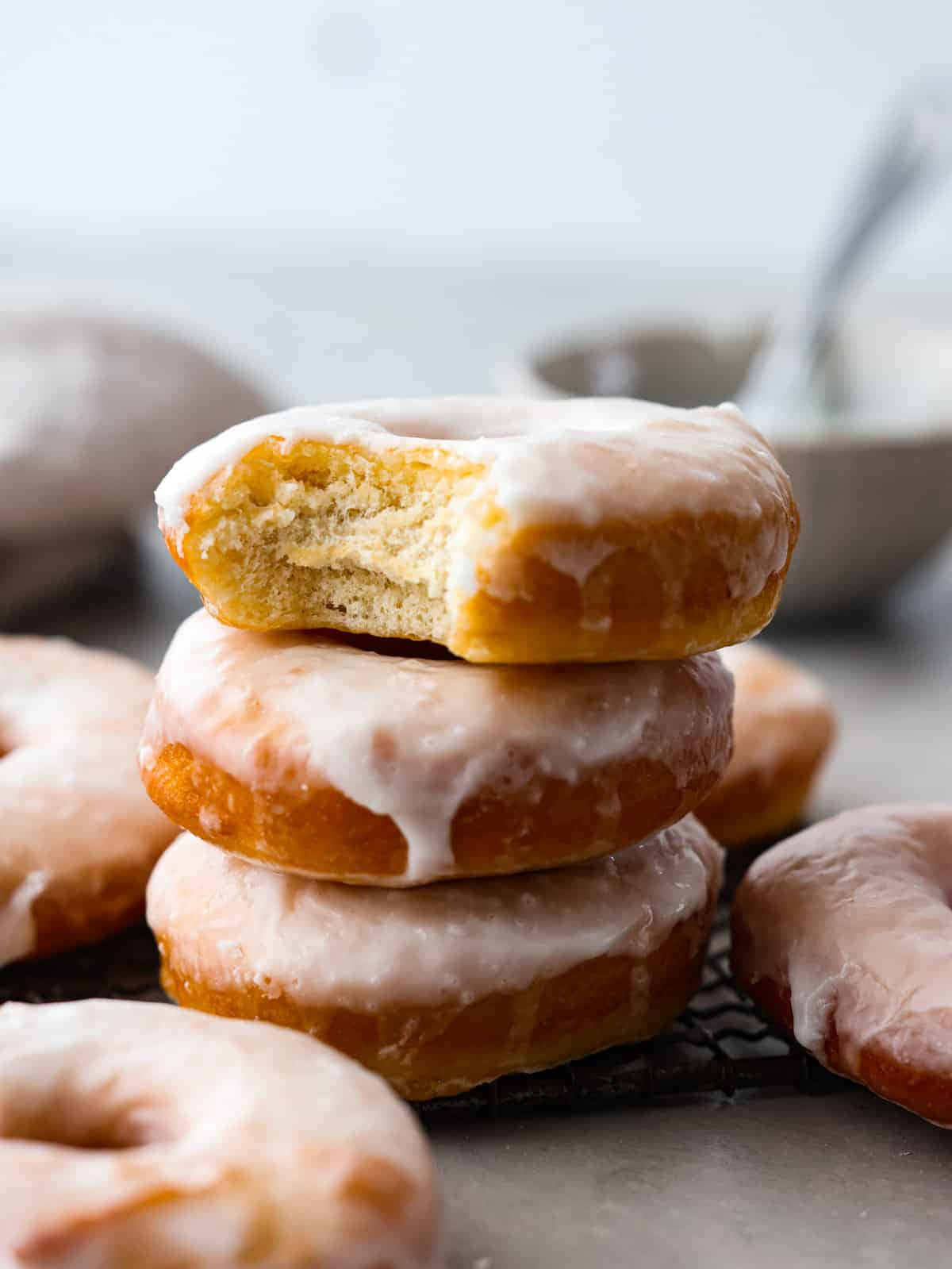Satisfy your cravings with a freshly glazed donut. Wallpaper