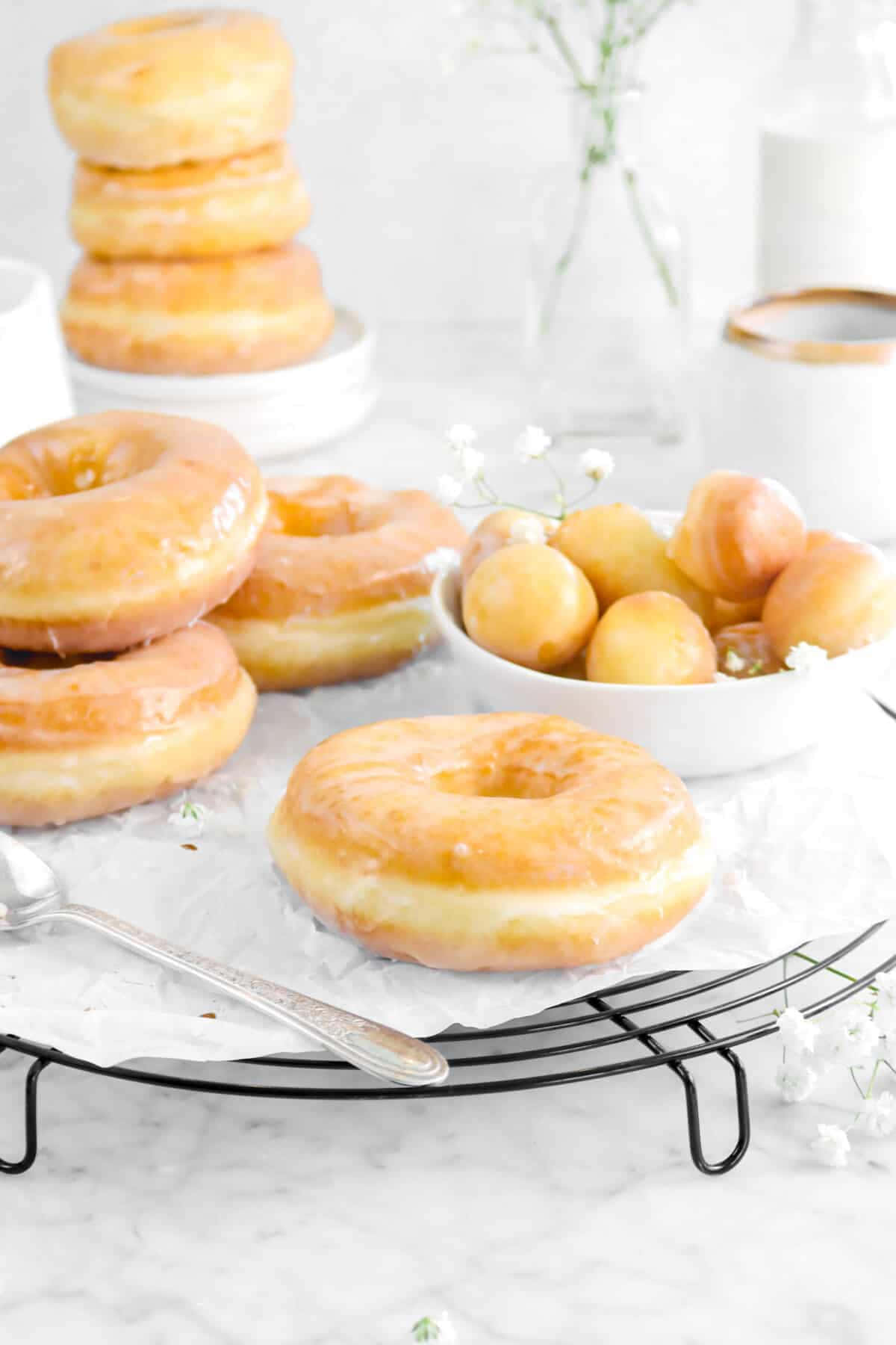 "Enjoy a sweet, delicious, and classic Glazed Donut". Wallpaper