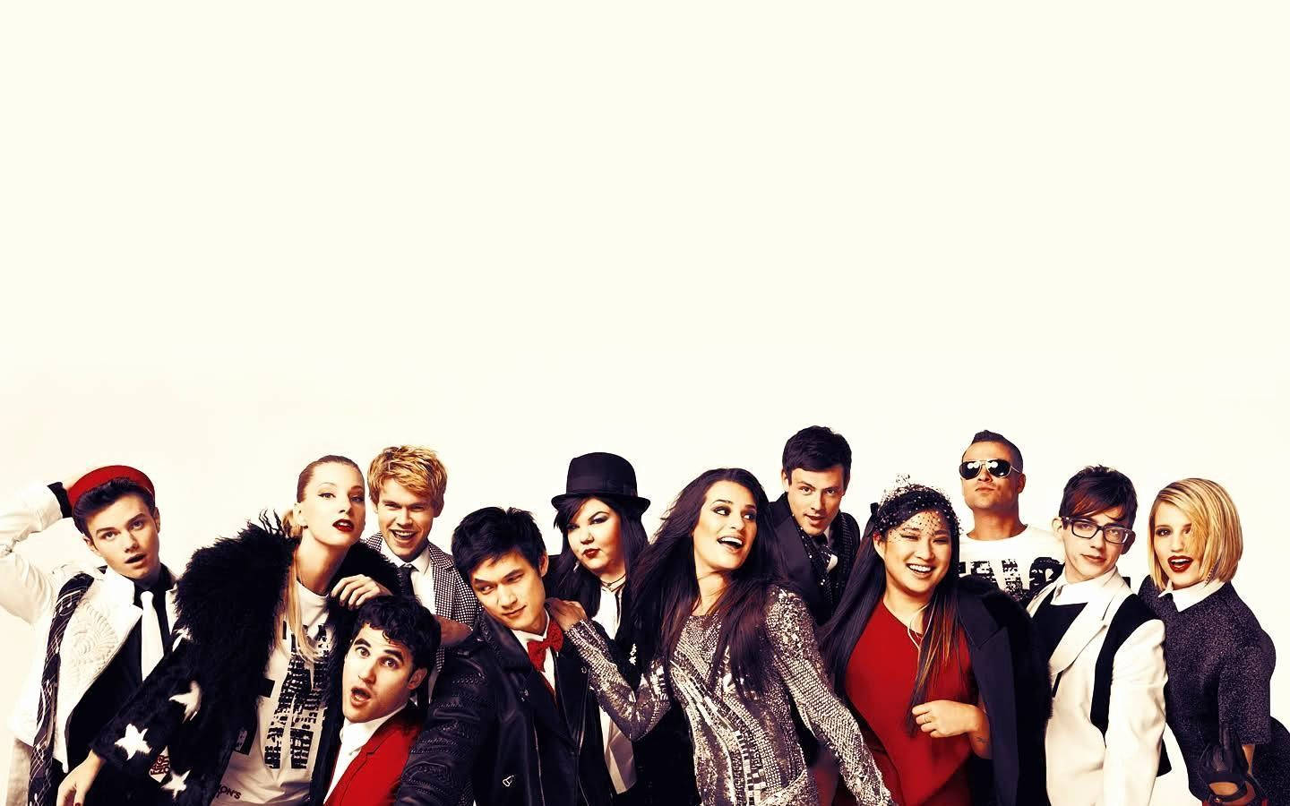 Glee Season Two Cast Season Premiere Wallpaper