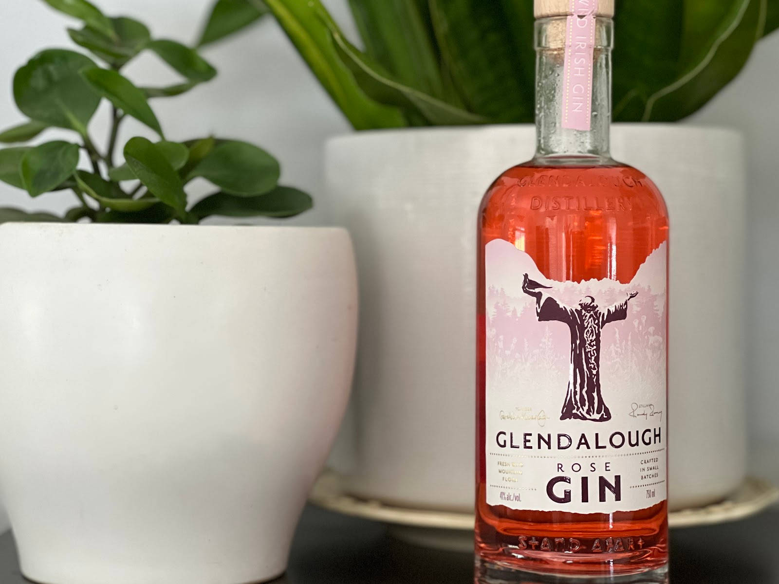Glendalough Rose Gin Alcoholic Drink Wallpaper