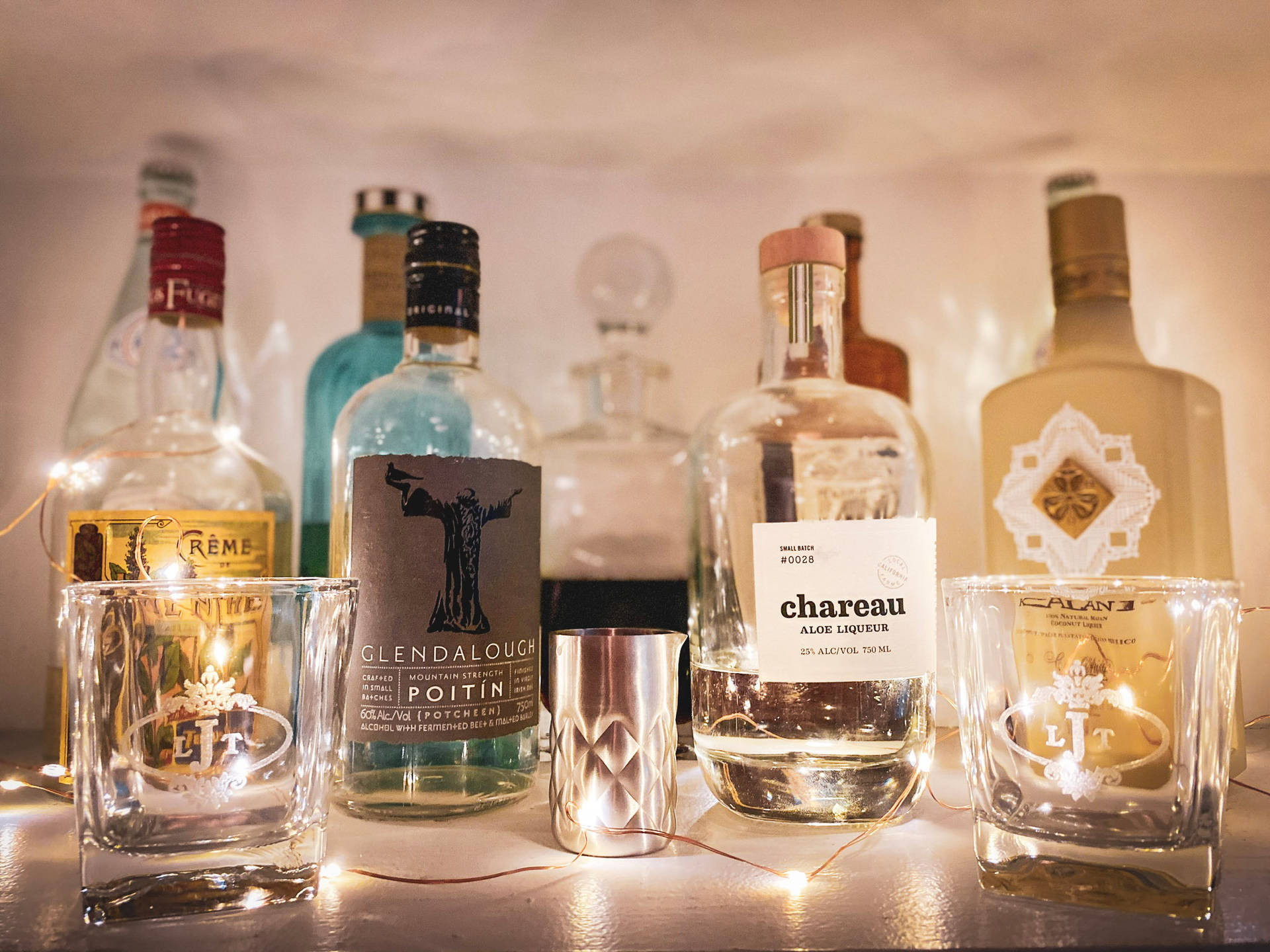 Glendalough Wild Gin Luxury Liquor Bar Wallpaper