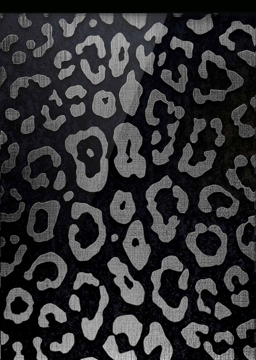 Bildfunkelnde Leopardin, Die Mit Paillettenfell Bedeckt Ist Wallpaper