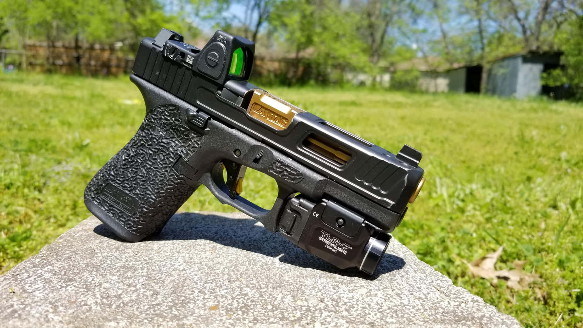 Glock 19 - The Ideal Everyday Carry Pistol