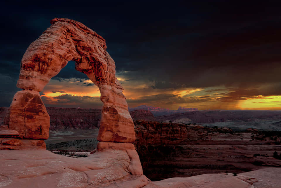 Gloomy Weather At The Delicate Arch Wallpaper